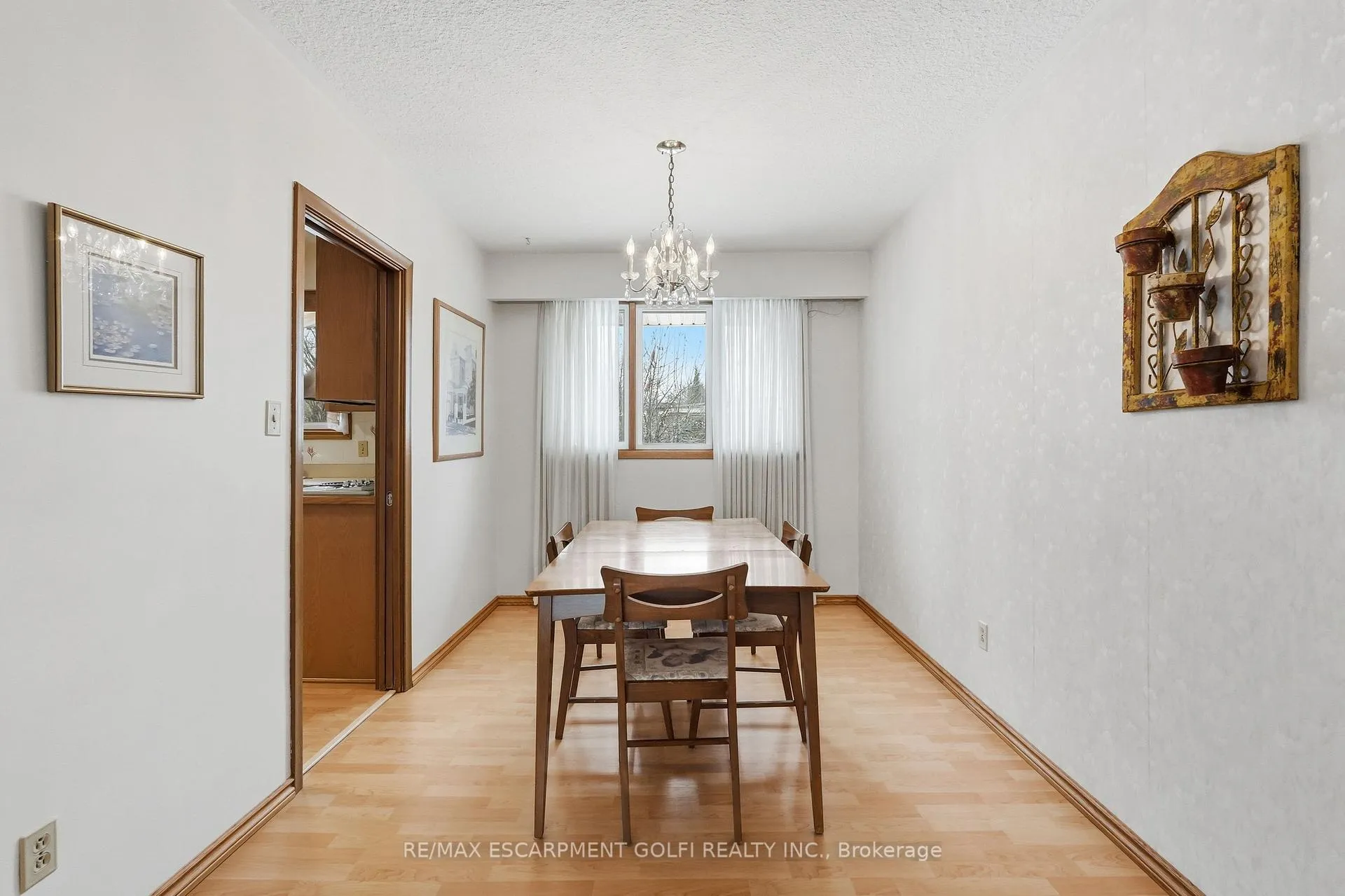Photo 10 of 73 Brentwood Drive, Guelph, Riverside Park — HOMEH