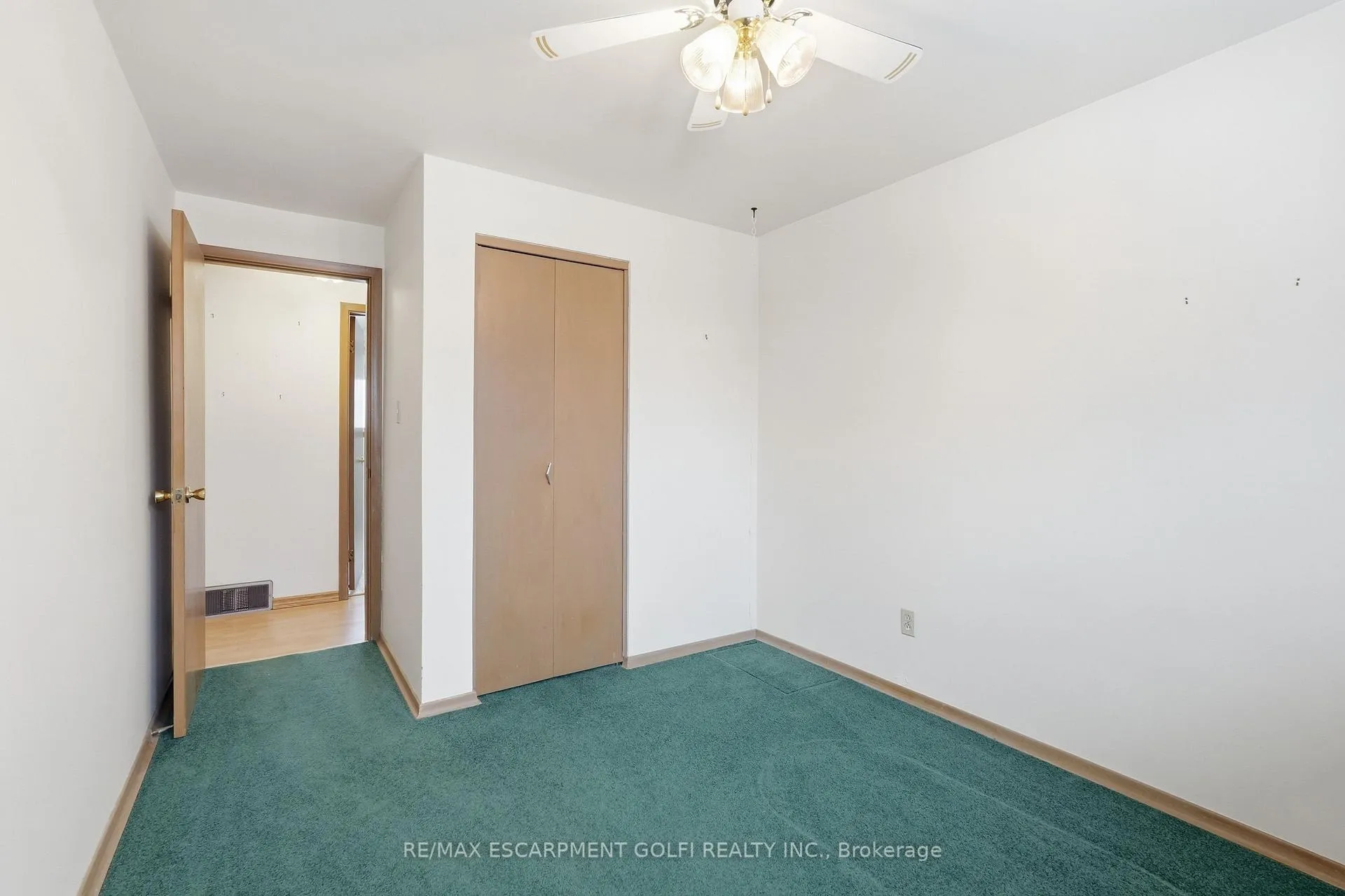 Photo 17 of 73 Brentwood Drive, Guelph, Riverside Park — HOMEH