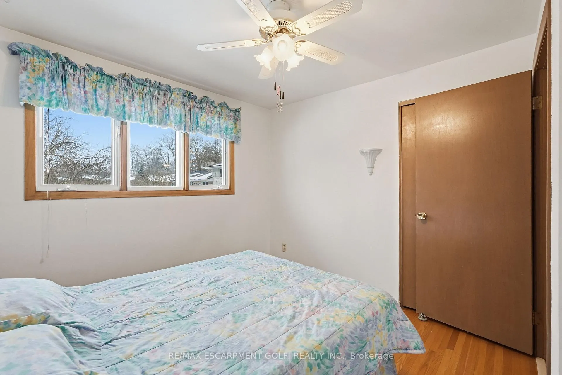 Photo 19 of 73 Brentwood Drive, Guelph, Riverside Park — HOMEH