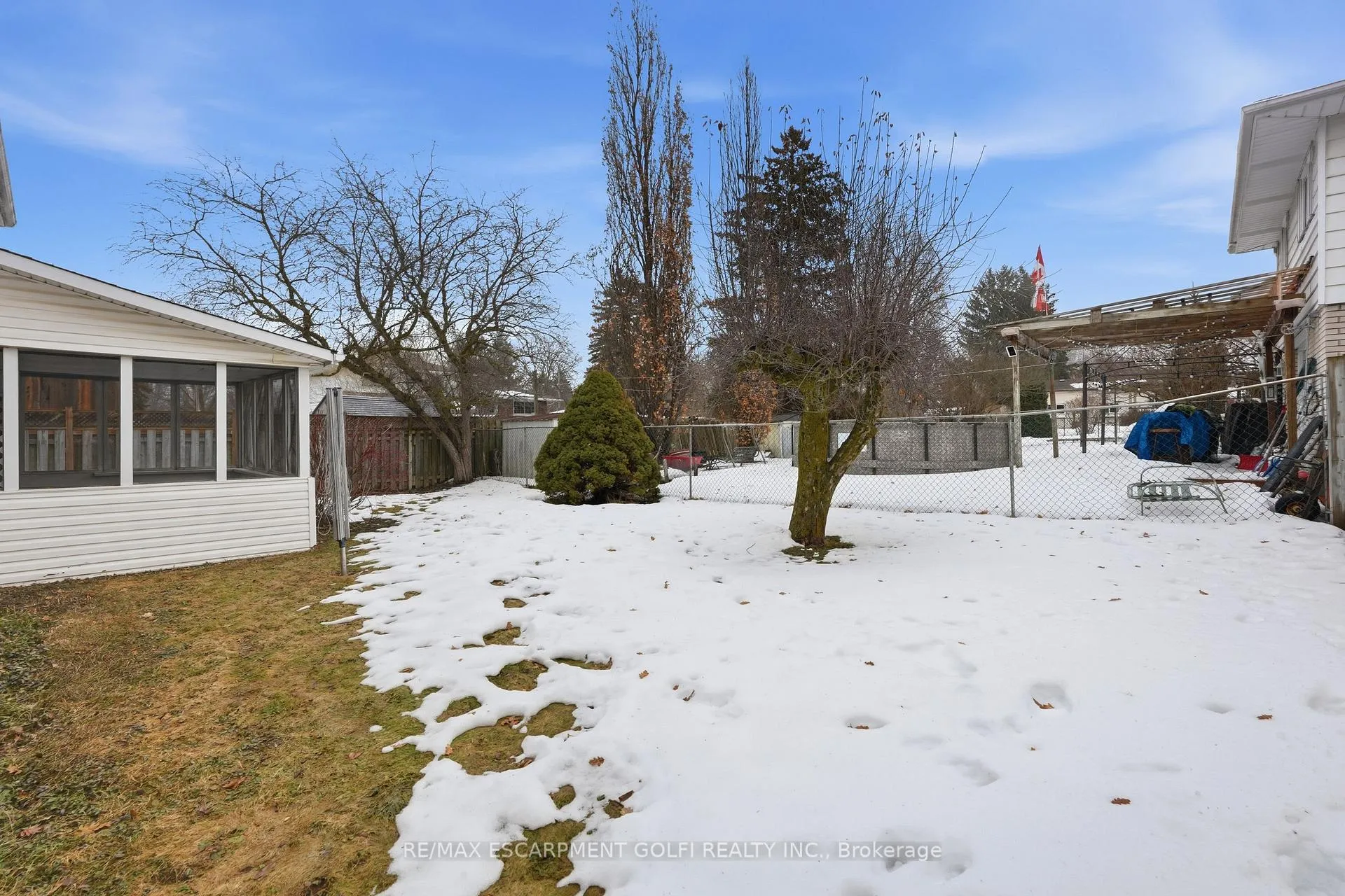 Photo 31 of 73 Brentwood Drive, Guelph, Riverside Park — HOMEH