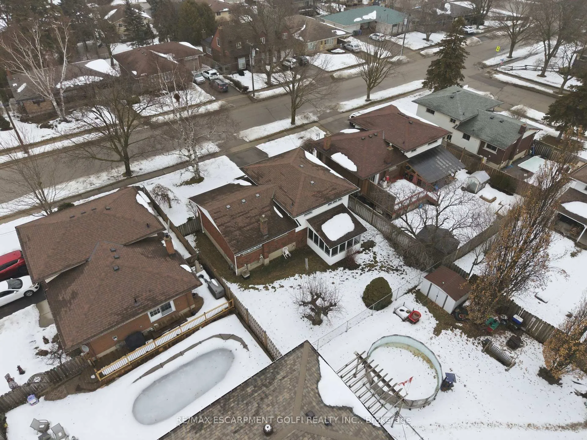 Photo 33 of 73 Brentwood Drive, Guelph, Riverside Park — HOMEH