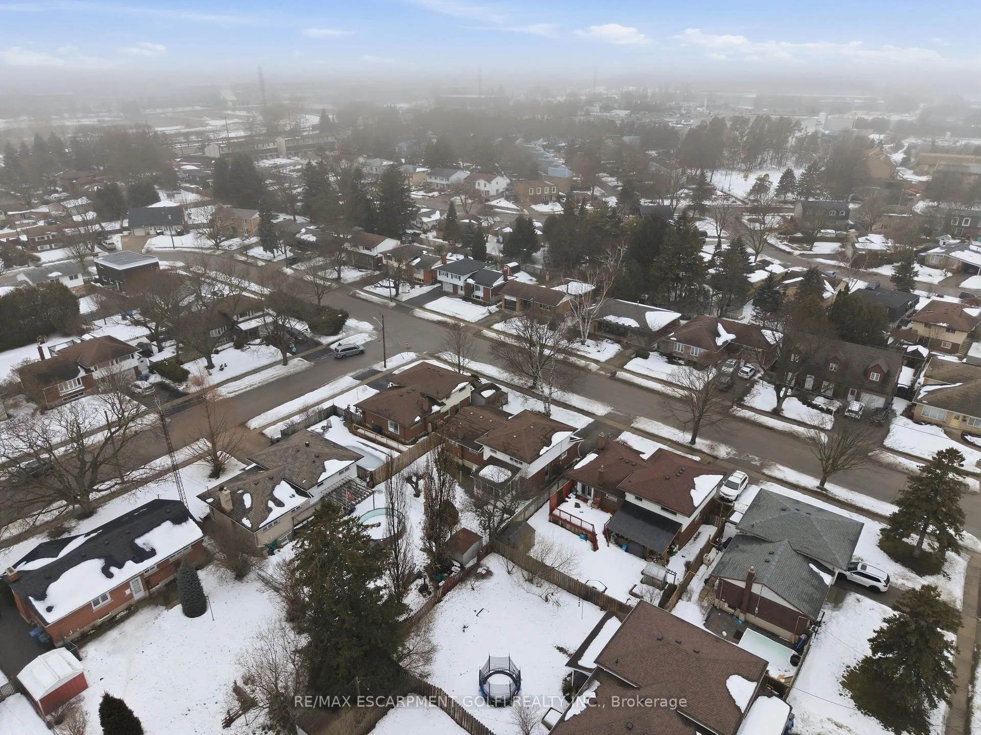 Photo 34 of 73 Brentwood Drive, Guelph, Riverside Park — HOMEH