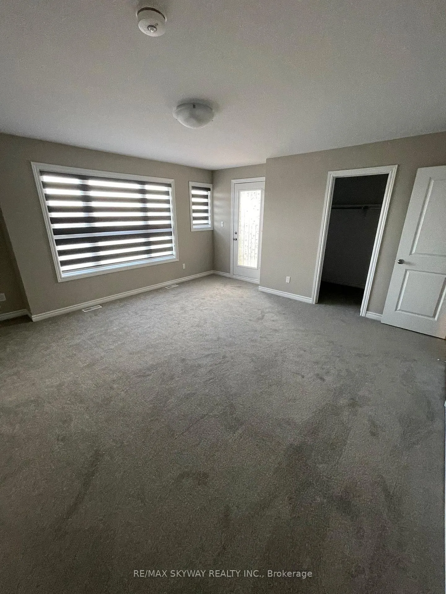 Photo 9 of 258 Wellandvale Drive, Welland, N. Welland — HOMEH