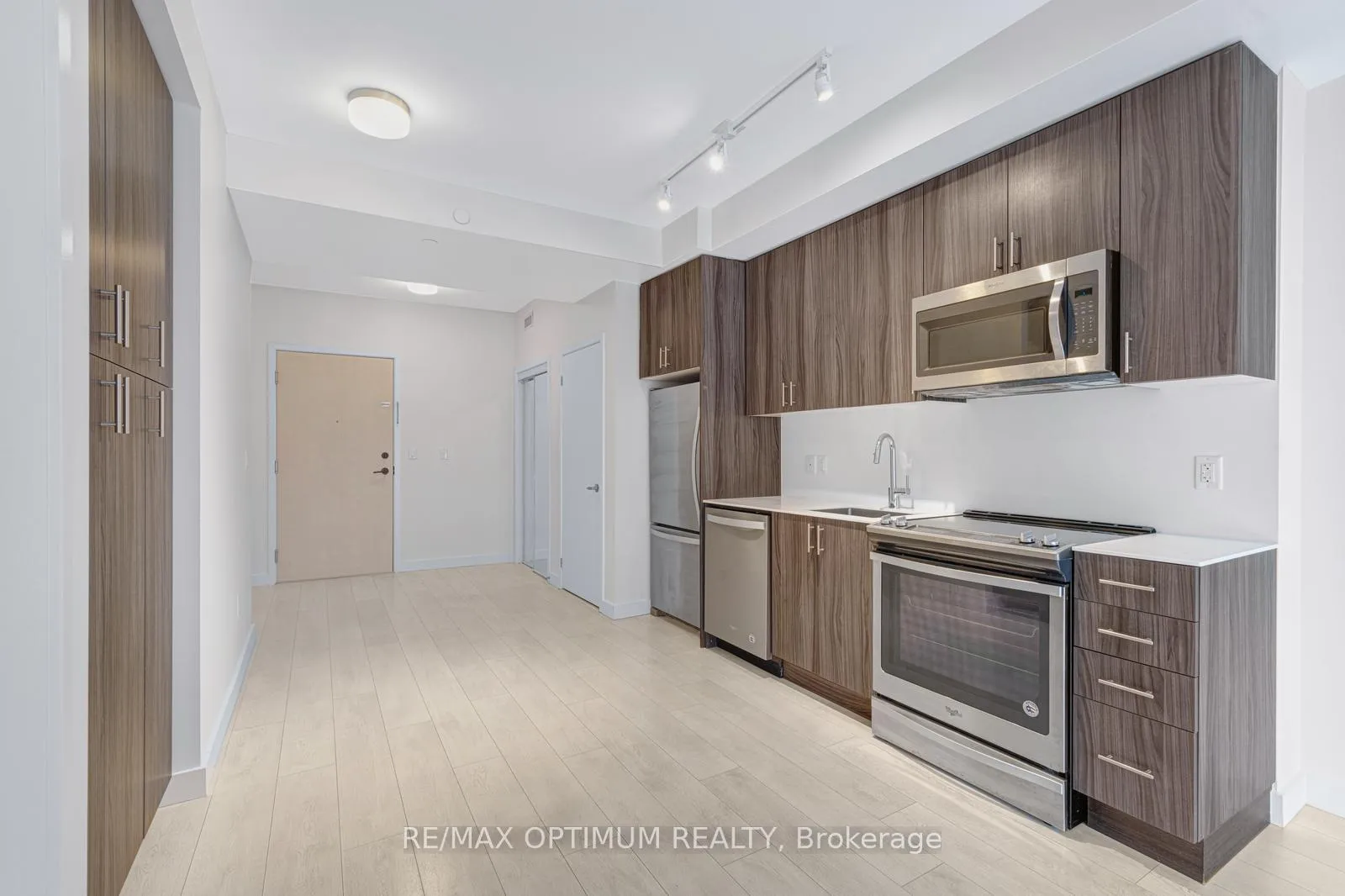 Photo 6 of Unit 212, 168 Sabina Drive, Oakville, Glenorchy — HOMEH
