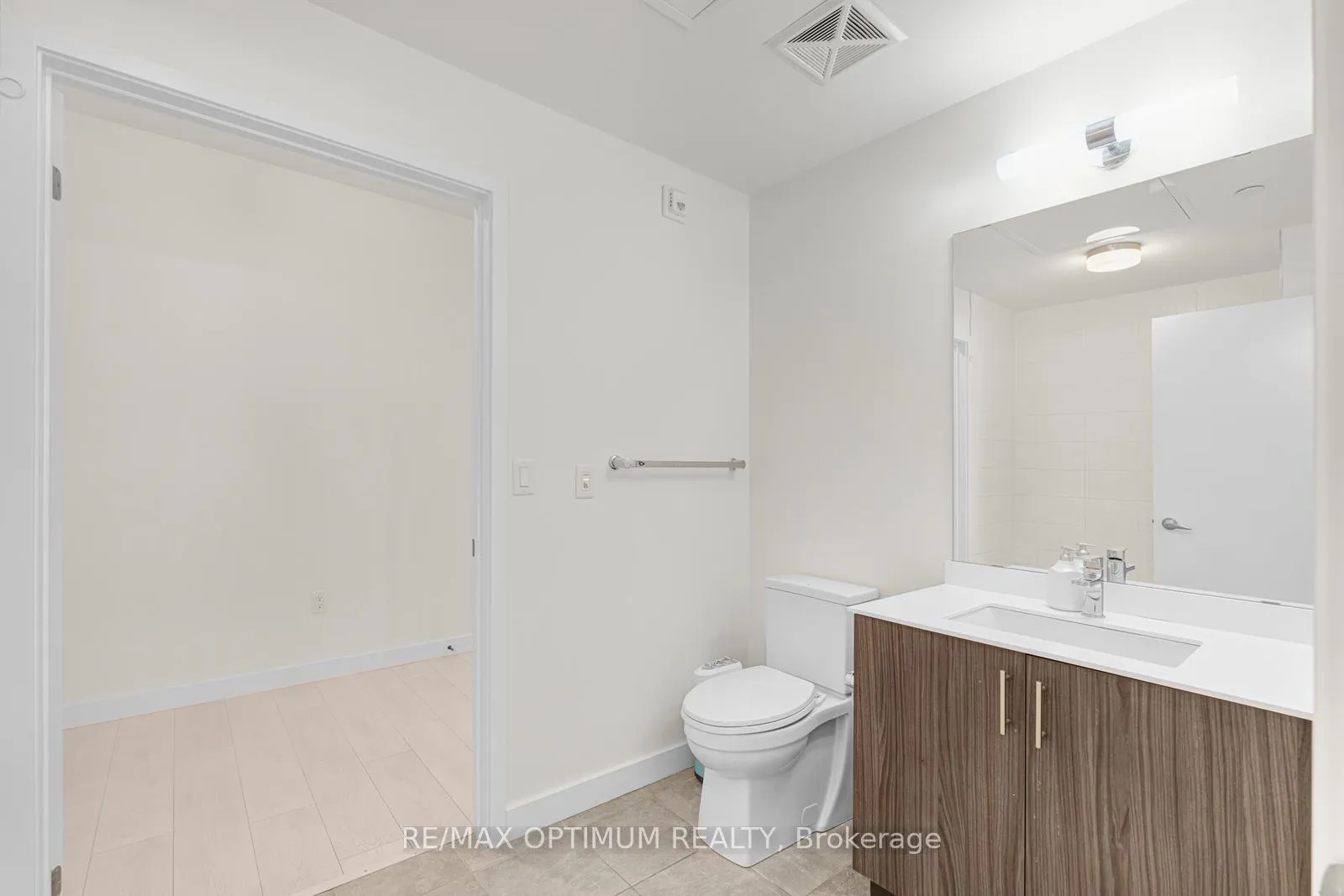 Photo 20 of Unit 212, 168 Sabina Drive, Oakville, Glenorchy — HOMEH