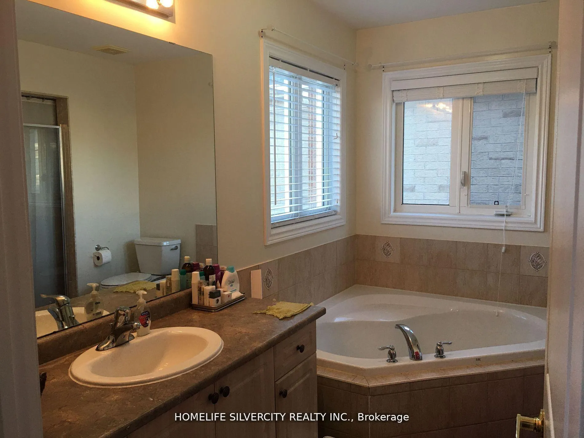 Photo 4 of 173 Rizal Avenue, Markham, Box Grove — HOMEH