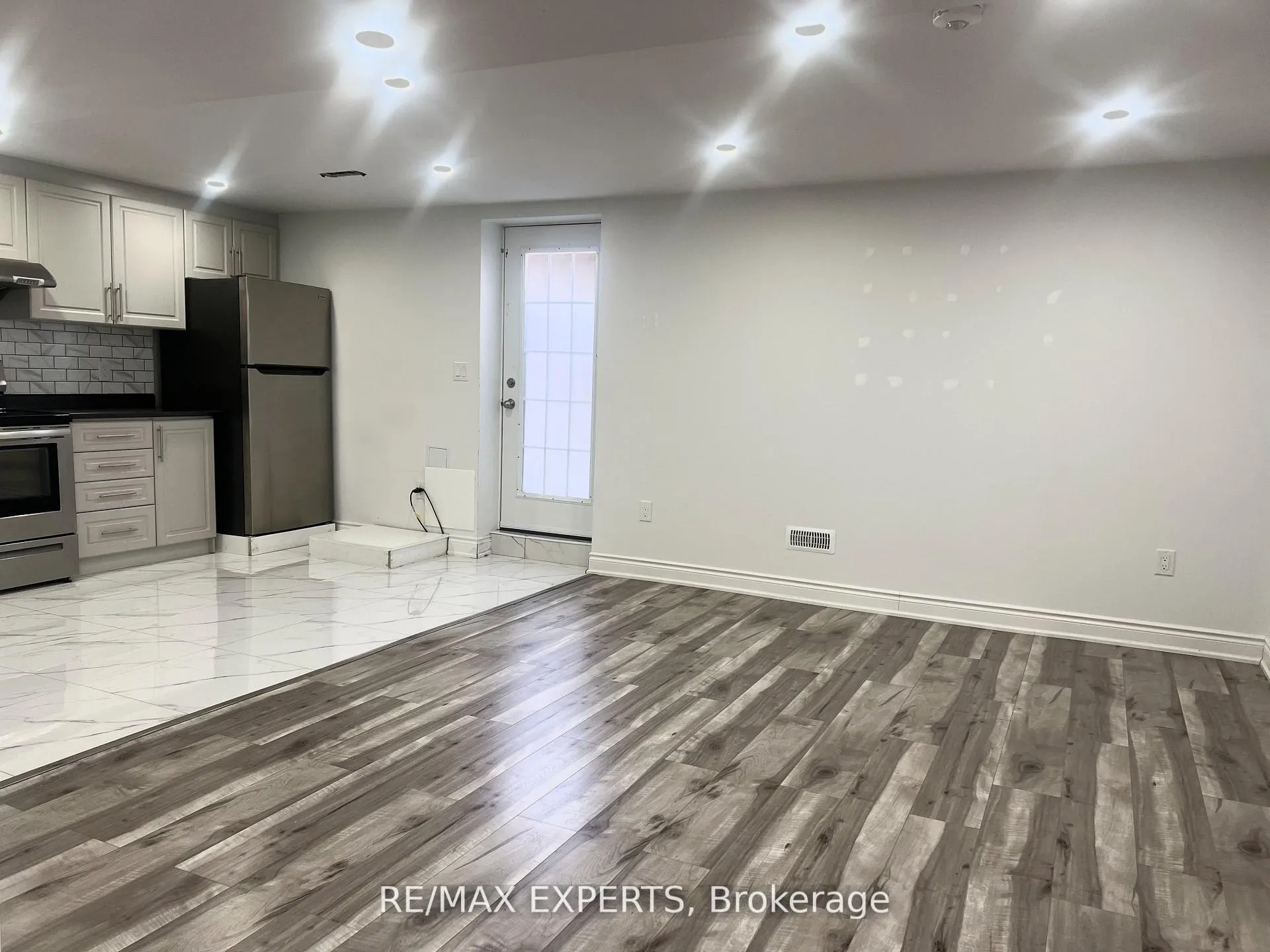 Photo 3 of Unit Bsmt, 1368 Connaught Terrace, Milton, Ford — HOMEH