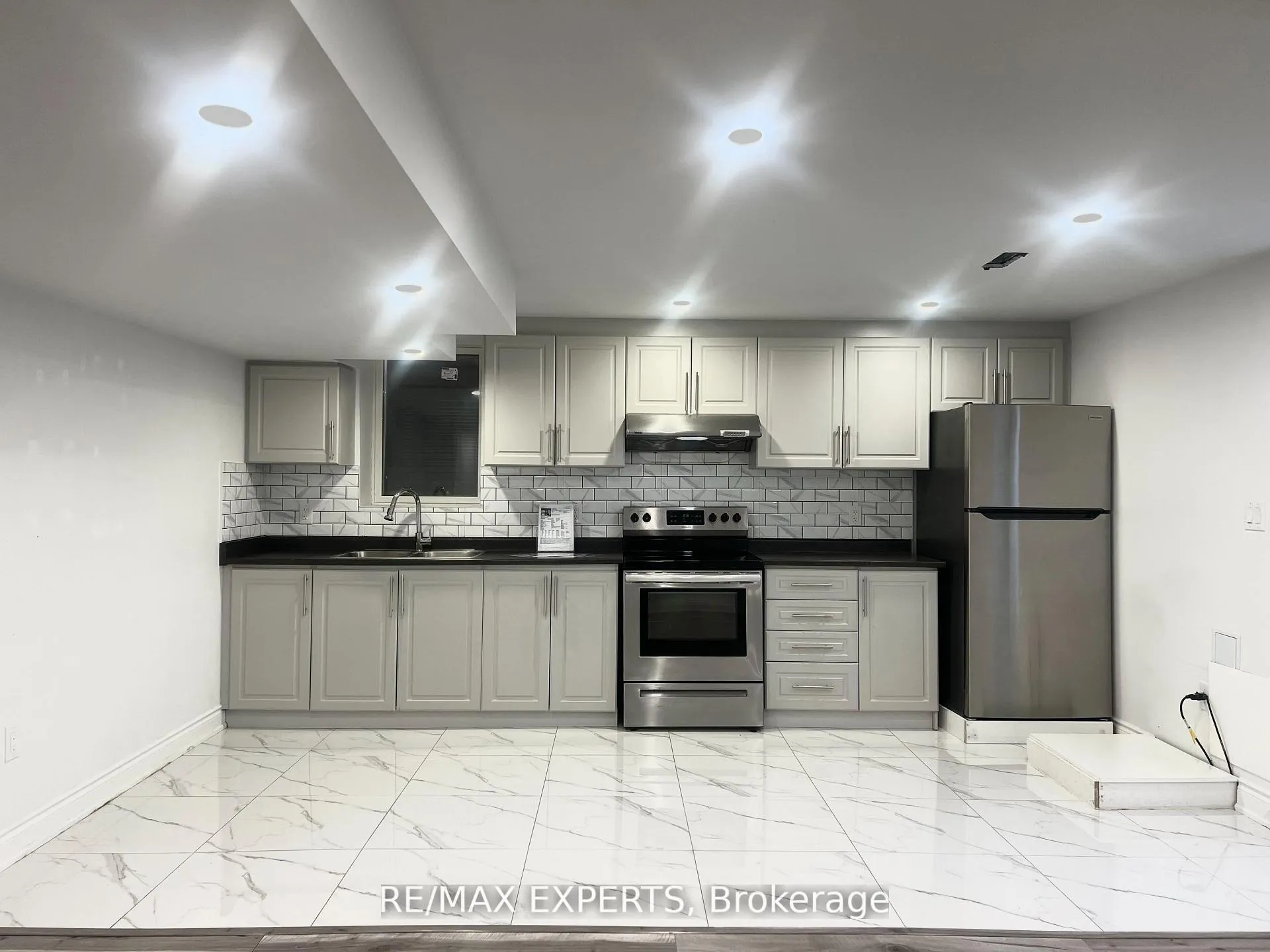 Photo 7 of Unit Bsmt, 1368 Connaught Terrace, Milton, Ford — HOMEH