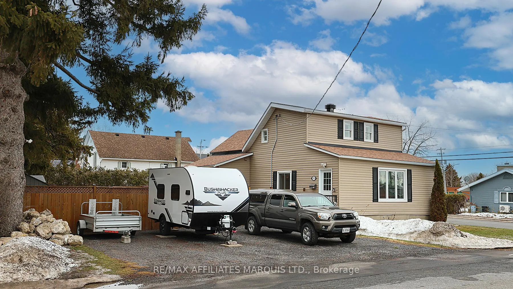Photo 2 of 39 Second Street, South Dundas, Morrisburg — HOMEH