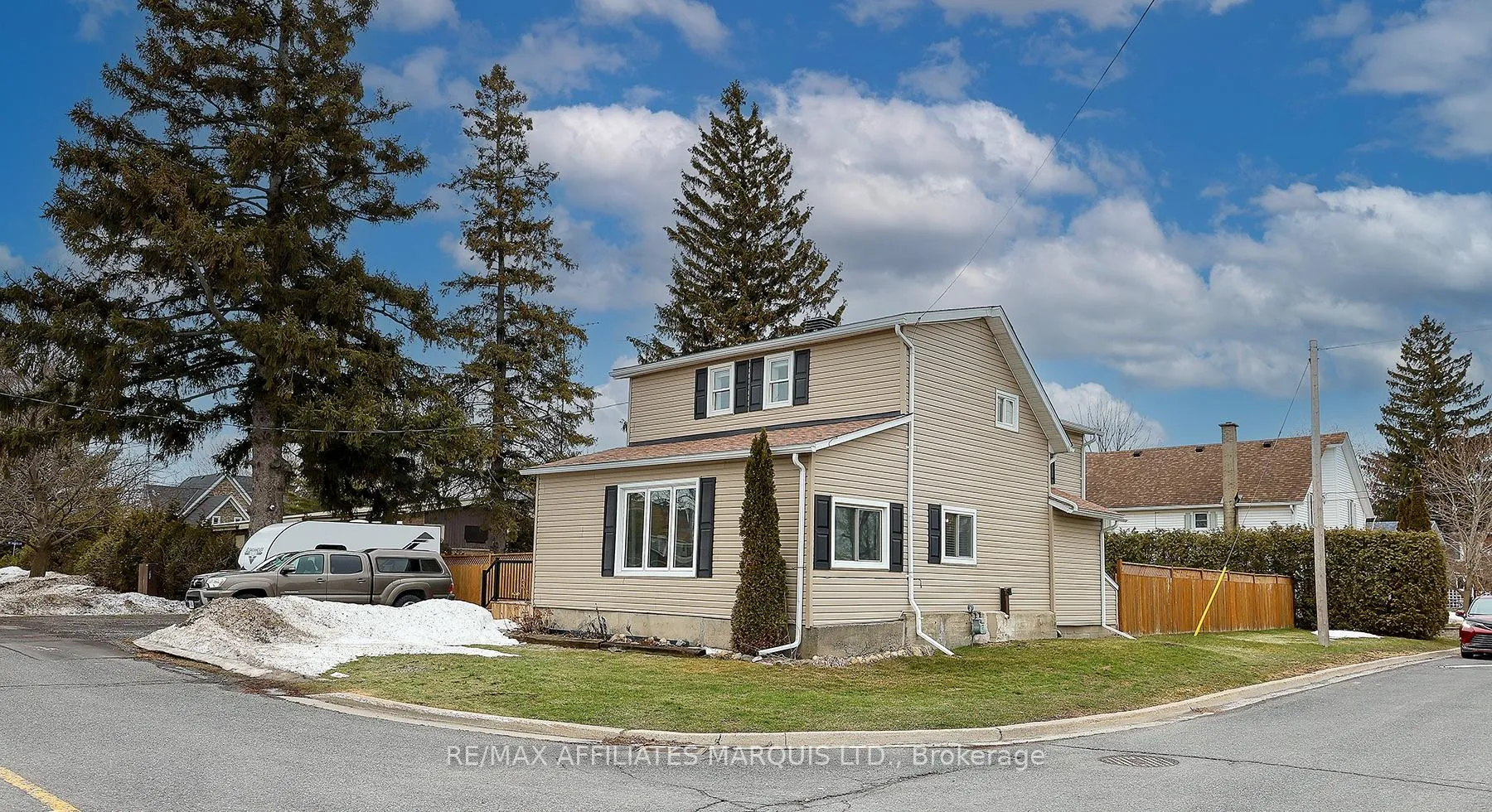 Photo 4 of 39 Second Street, South Dundas, Morrisburg — HOMEH