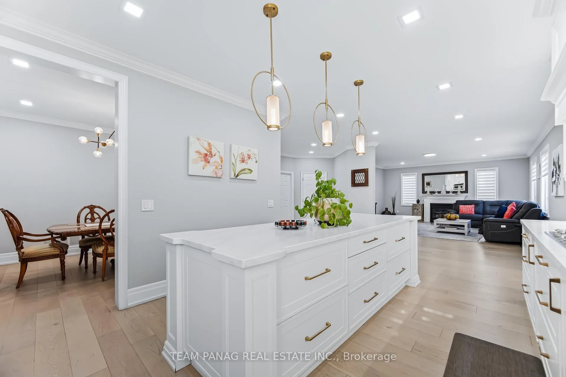 Photo 14 of 13 Donwoods Court, Brampton, Vales of Castlemore — HOMEH