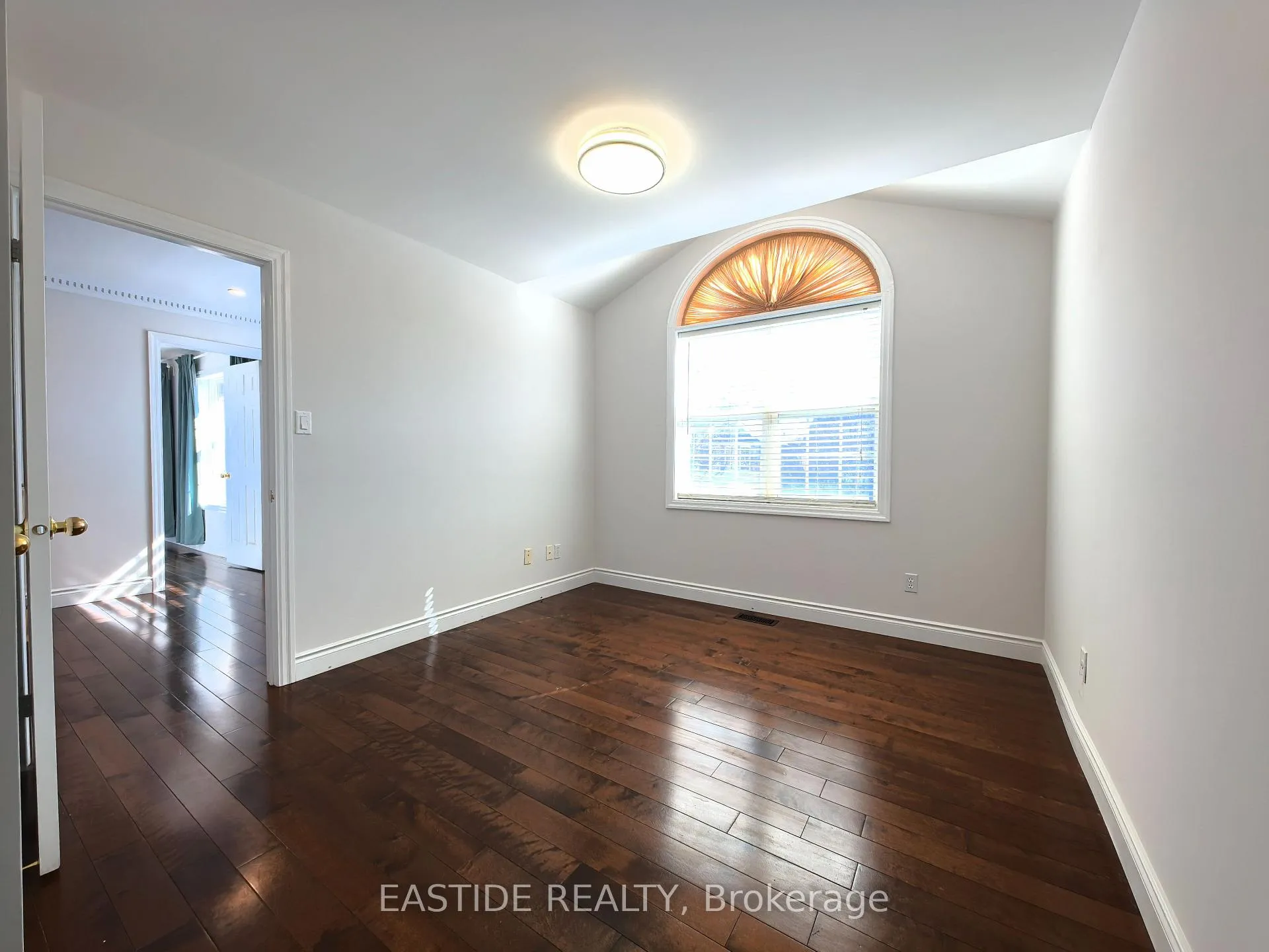 Photo 10 of 8 Redbud Street, Markham, Wismer — HOMEH