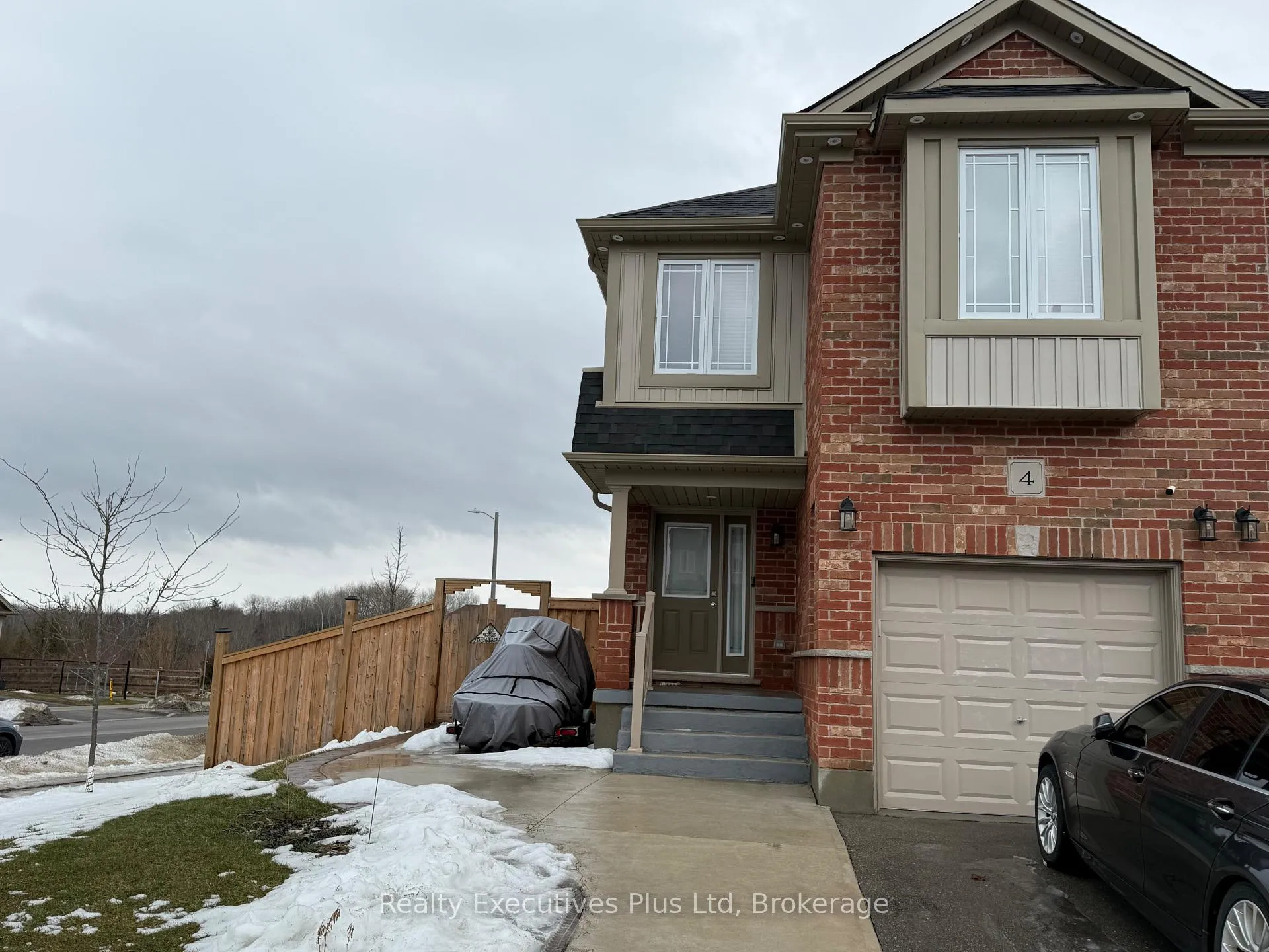 Photo 1 of 4 Ambrose Crescent, Guelph, Kortright East — HOMEH