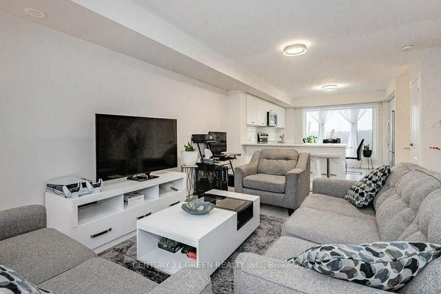 Photo 4 of Unit 10, 124 Watson Parkway N, Guelph, Grange Road — HOMEH