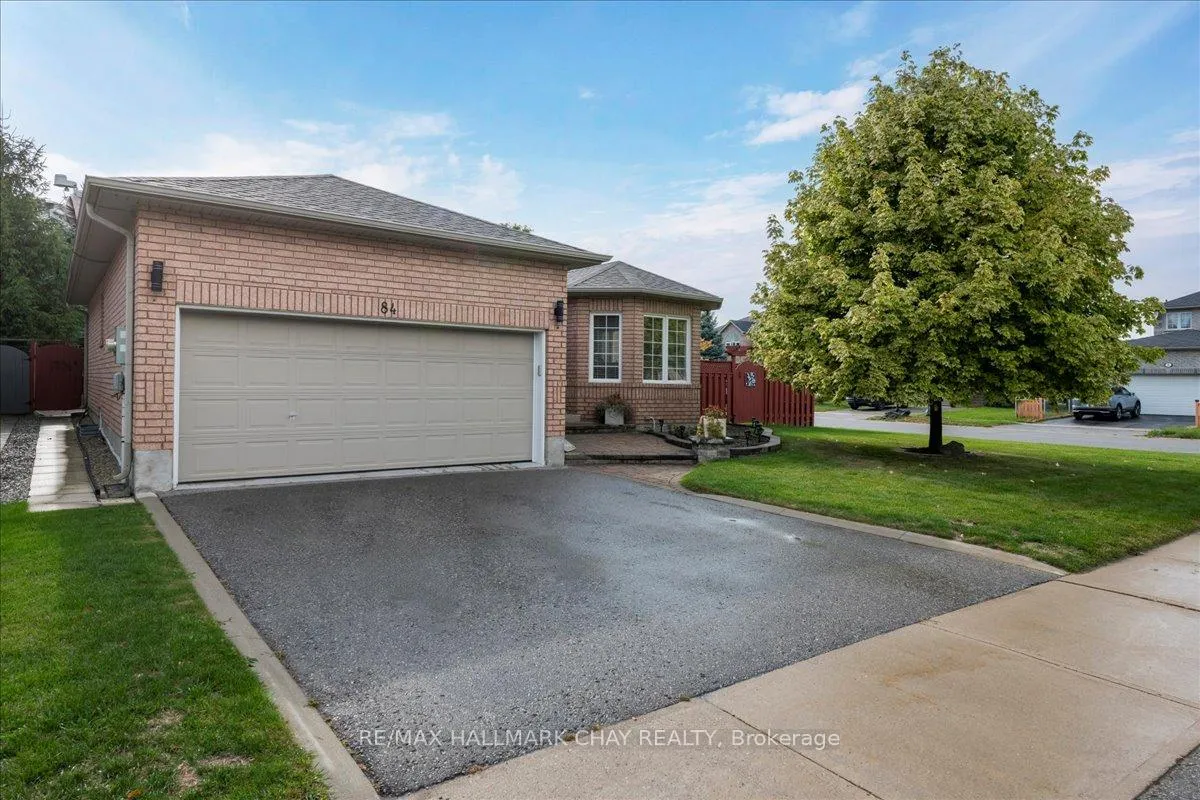 Photo 2 of 84 Pringle Drive, Barrie, Edgehill Drive — HOMEH