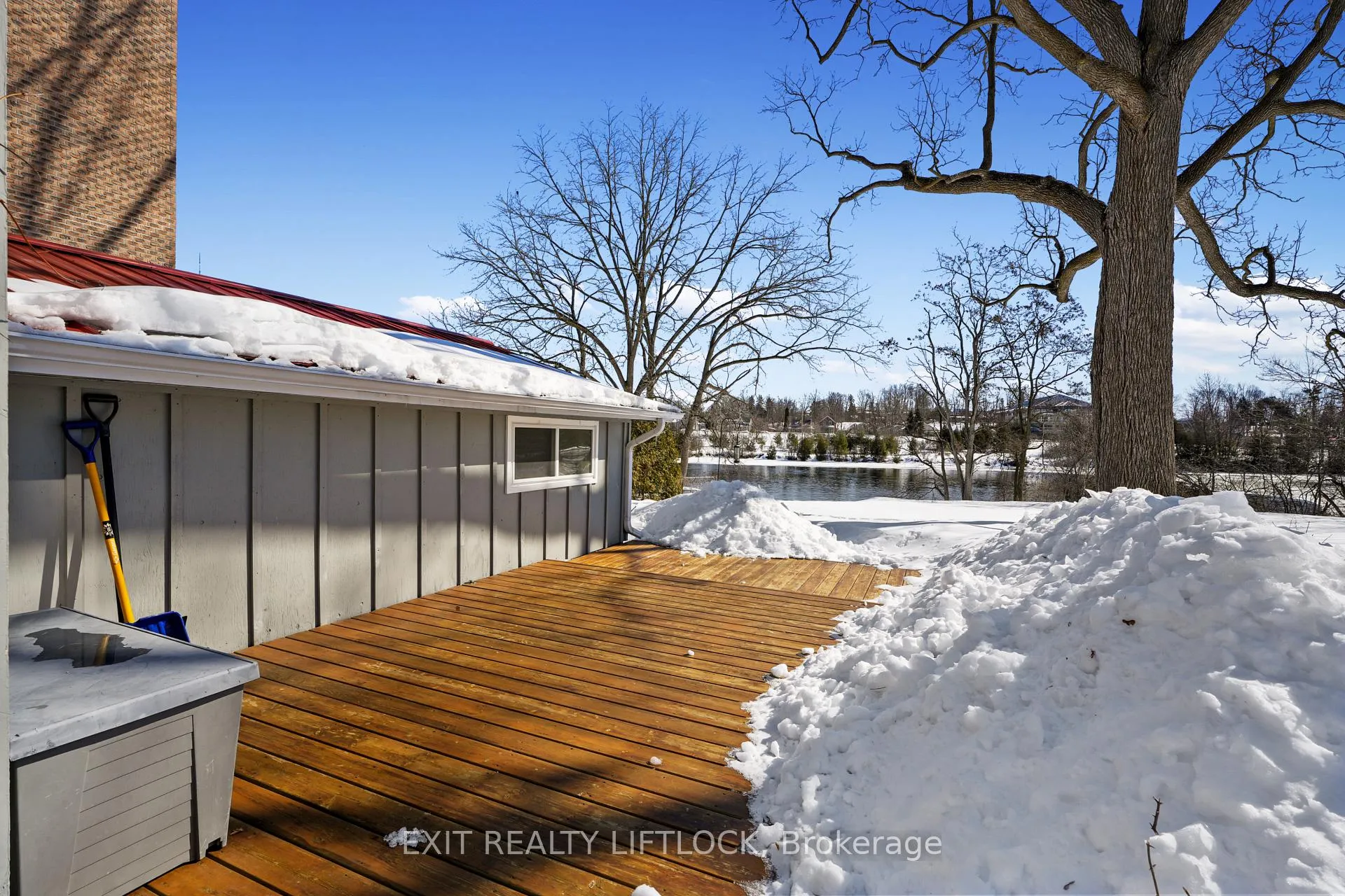 Photo 11 of 834 Water Street, Peterborough, Northcrest Ward 5 — HOMEH