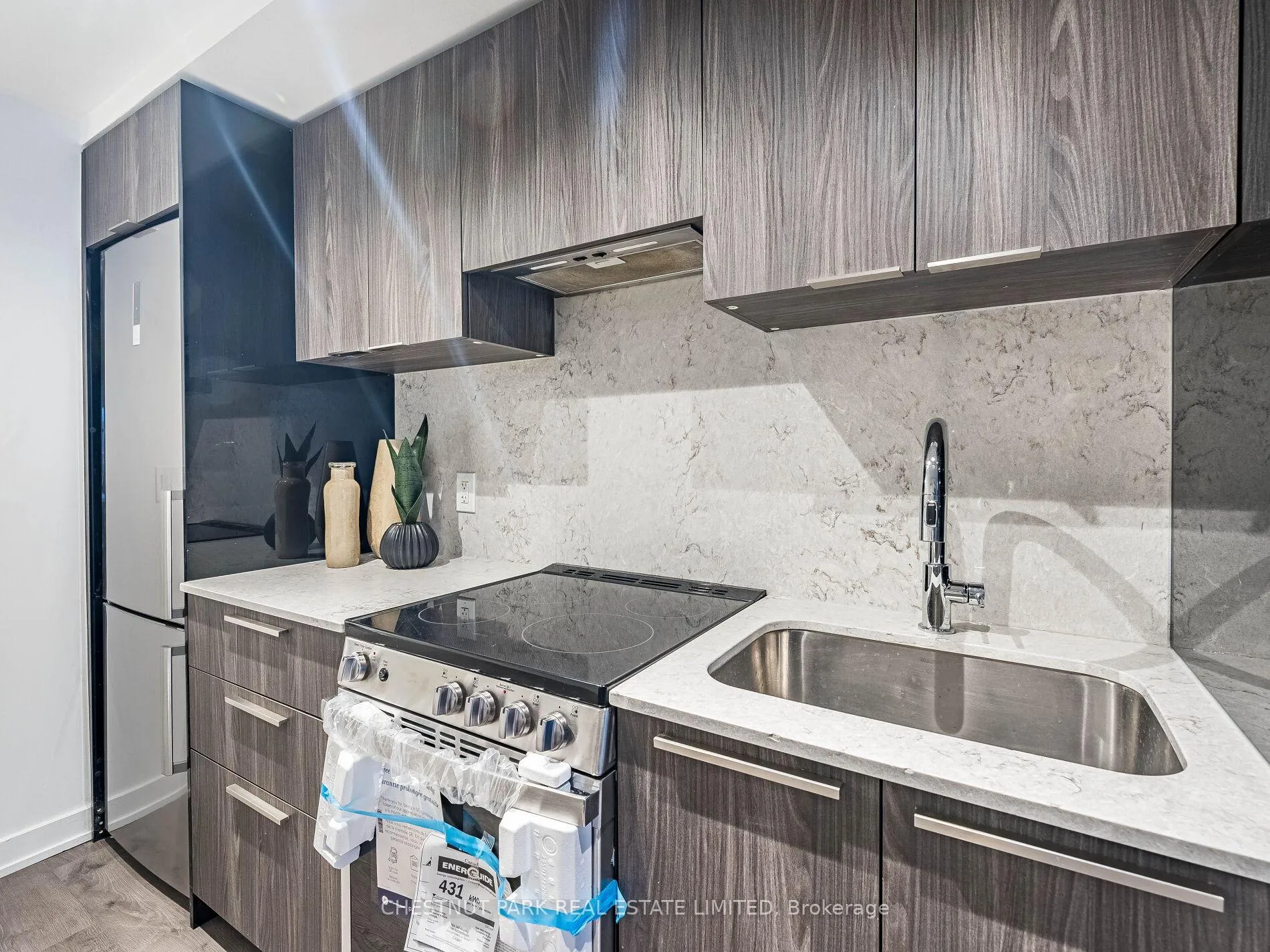 Photo 8 of Unit 408, 18 Maitland Terrace, Toronto, Church-Yonge Corridor — HOMEH