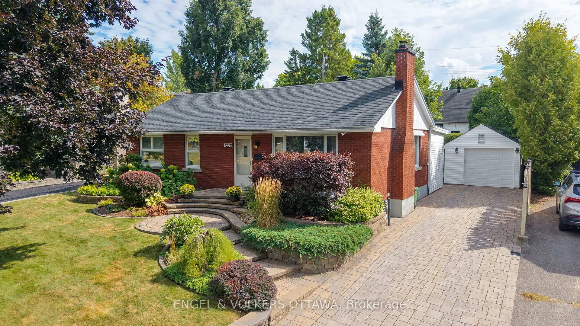 Photo 1 of 1278 Cheverton Avenue, Ottawa, Alta Vista — HOMEH