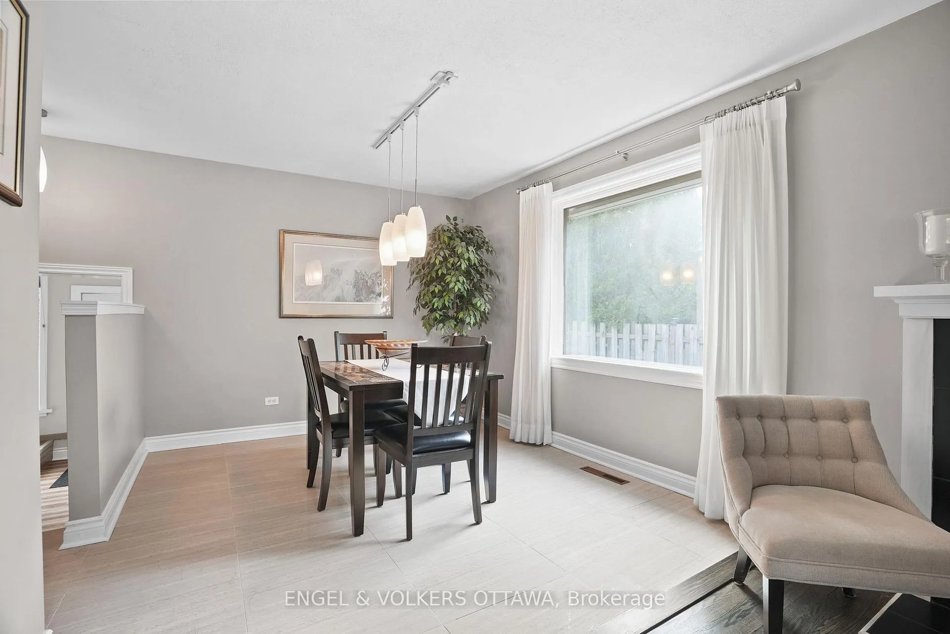 Photo 8 of 1278 Cheverton Avenue, Ottawa, Alta Vista — HOMEH