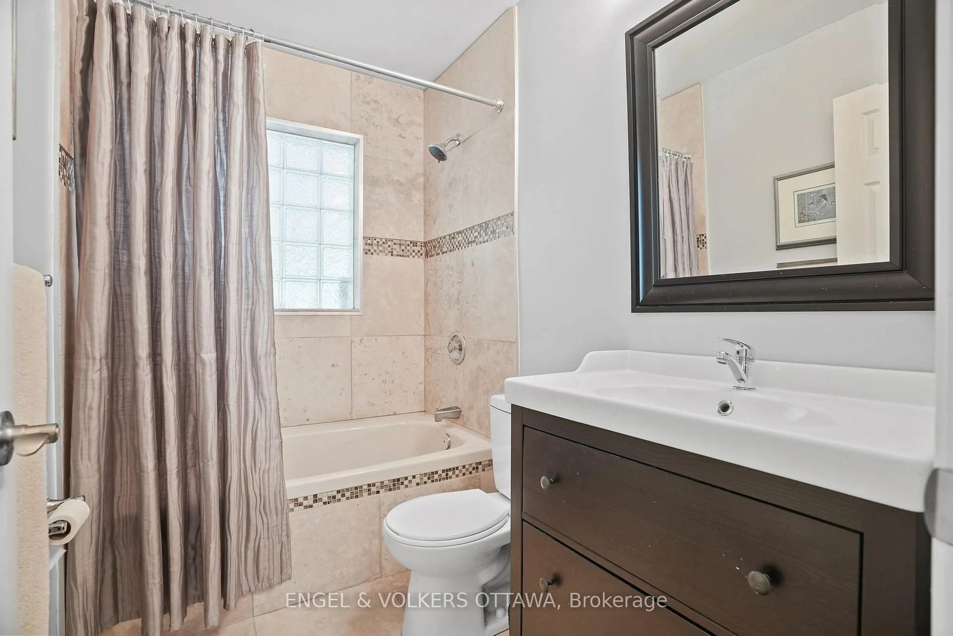 Photo 18 of 1278 Cheverton Avenue, Ottawa, Alta Vista — HOMEH