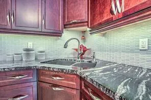 Photo 3 of 7 Sanderson Drive, Guelph, Willow West/Sugarbush/West Acres — HOMEH
