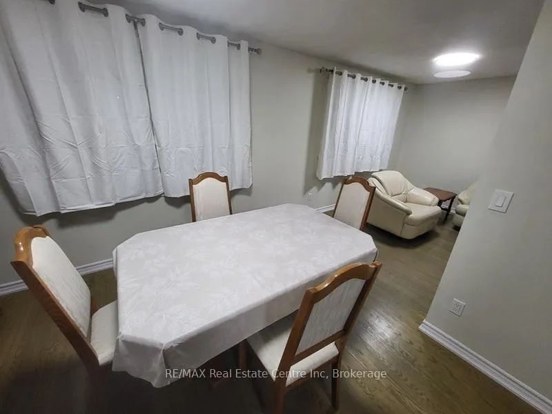 Photo 11 of 7 Sanderson Drive, Guelph, Willow West/Sugarbush/West Acres — HOMEH