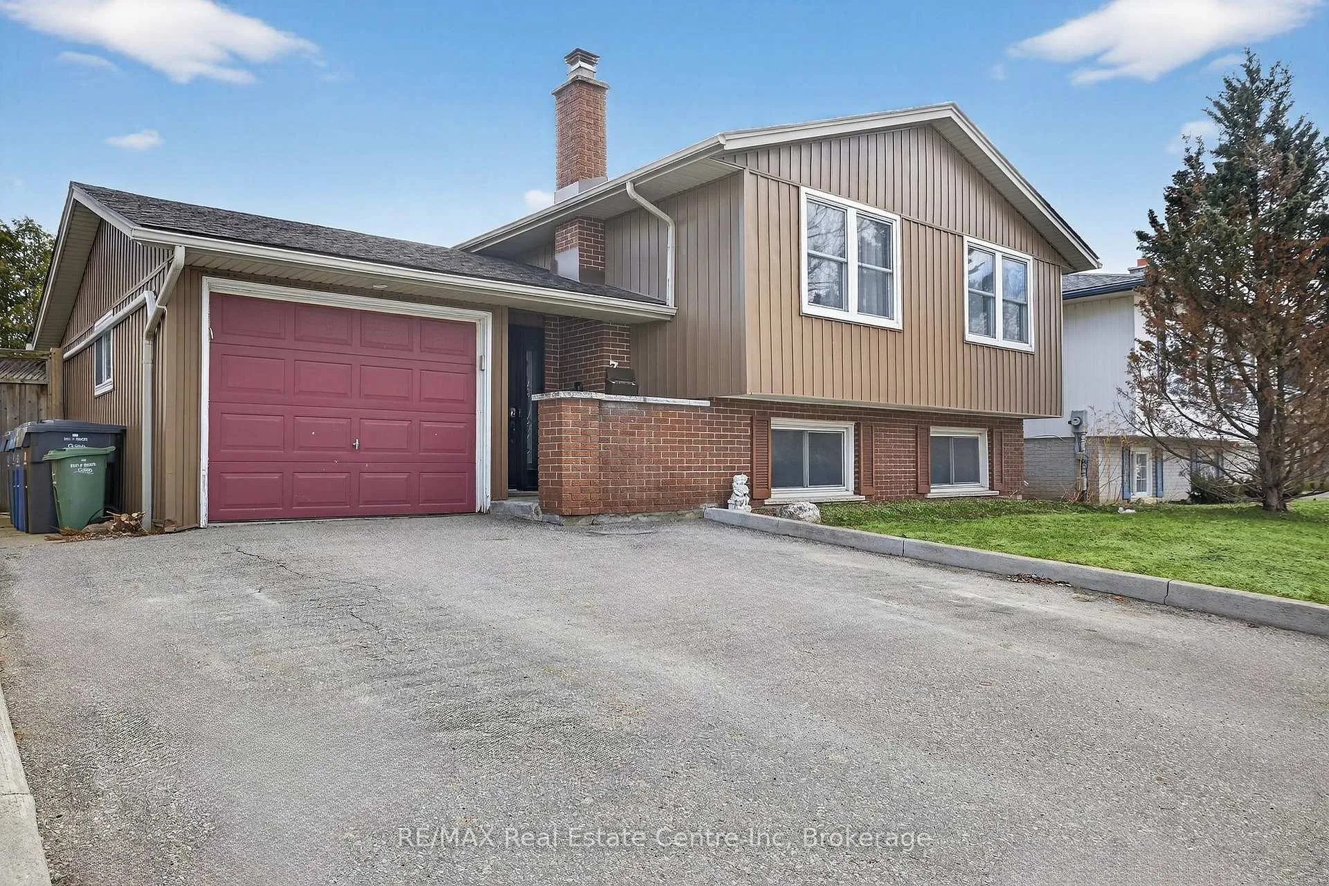 Photo 32 of 7 Sanderson Drive, Guelph, Willow West/Sugarbush/West Acres — HOMEH