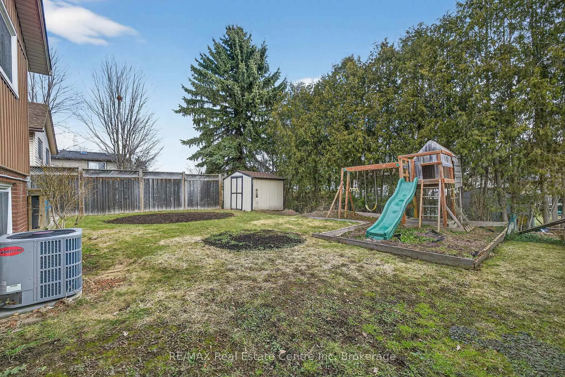 Photo 39 of 7 Sanderson Drive, Guelph, Willow West/Sugarbush/West Acres — HOMEH
