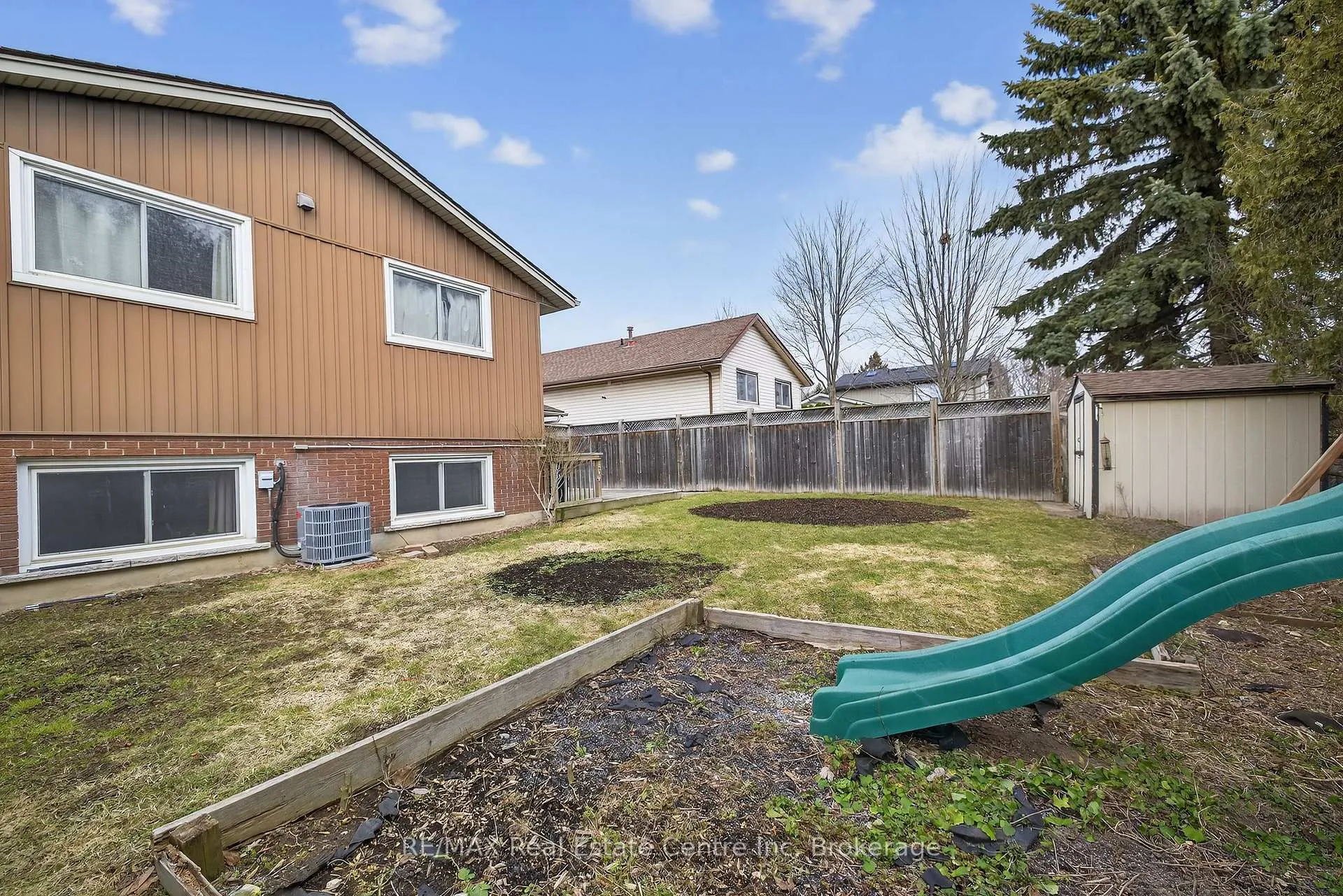 Photo 40 of 7 Sanderson Drive, Guelph, Willow West/Sugarbush/West Acres — HOMEH