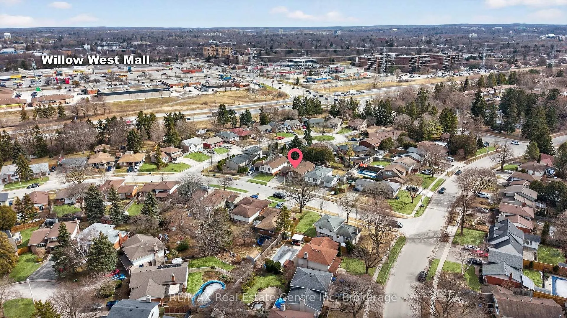 Photo 46 of 7 Sanderson Drive, Guelph, Willow West/Sugarbush/West Acres — HOMEH