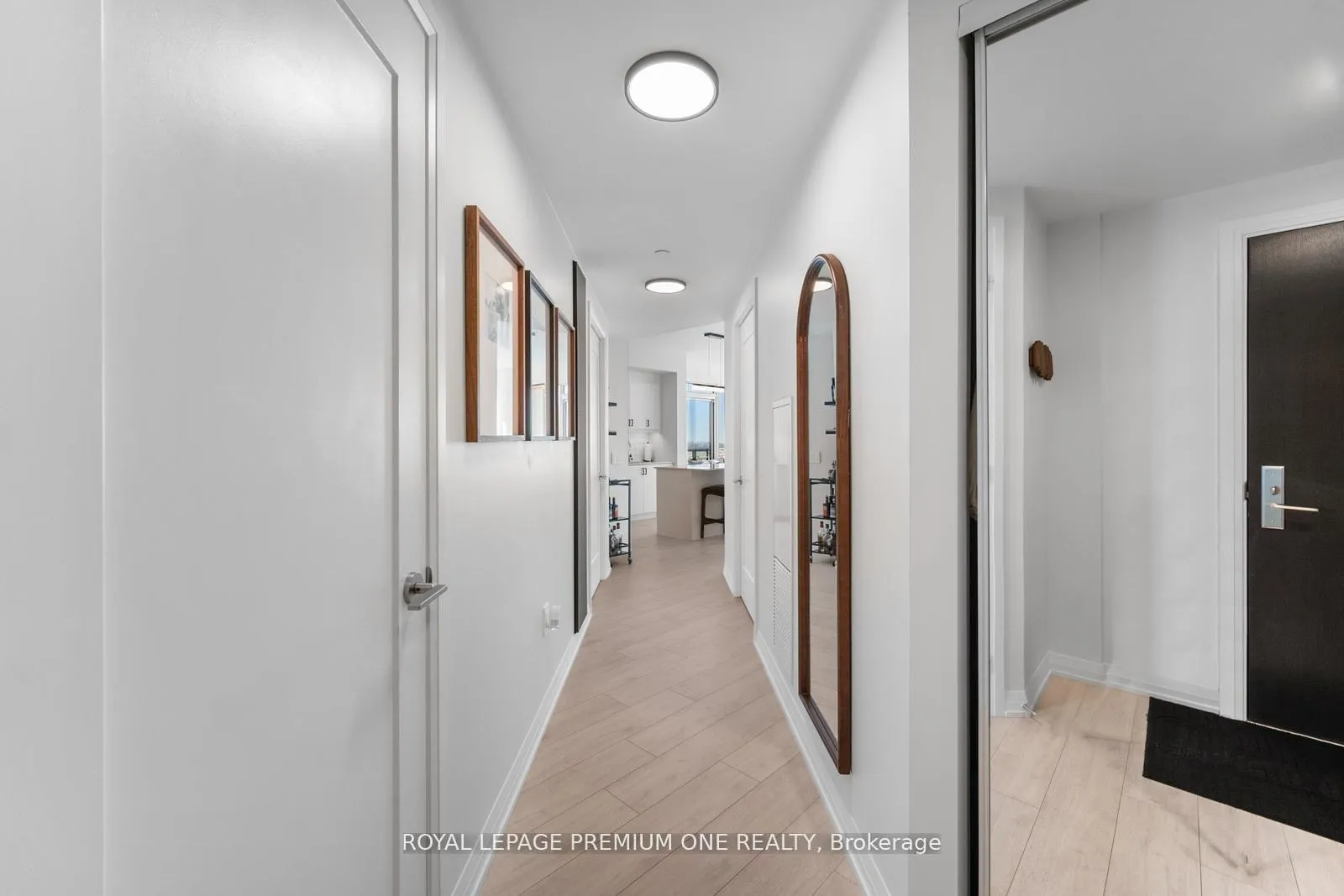 Photo 3 of Unit 1715, 9000 Jane Street, Vaughan, Concord — HOMEH