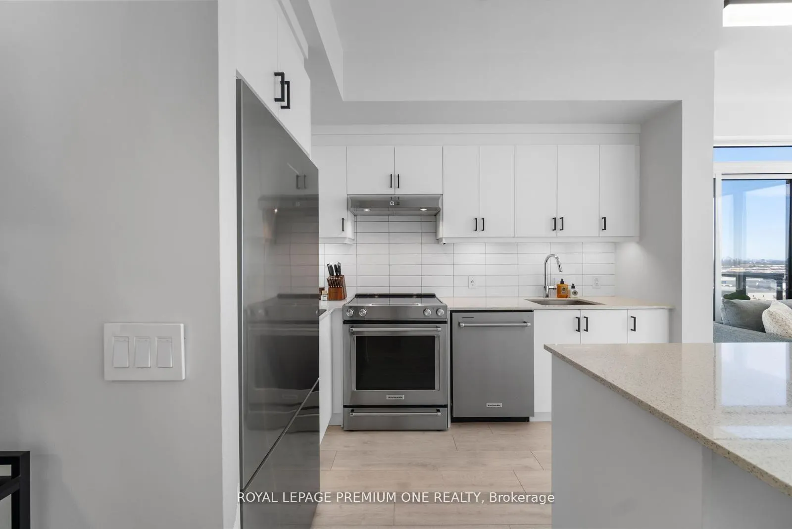 Photo 6 of Unit 1715, 9000 Jane Street, Vaughan, Concord — HOMEH