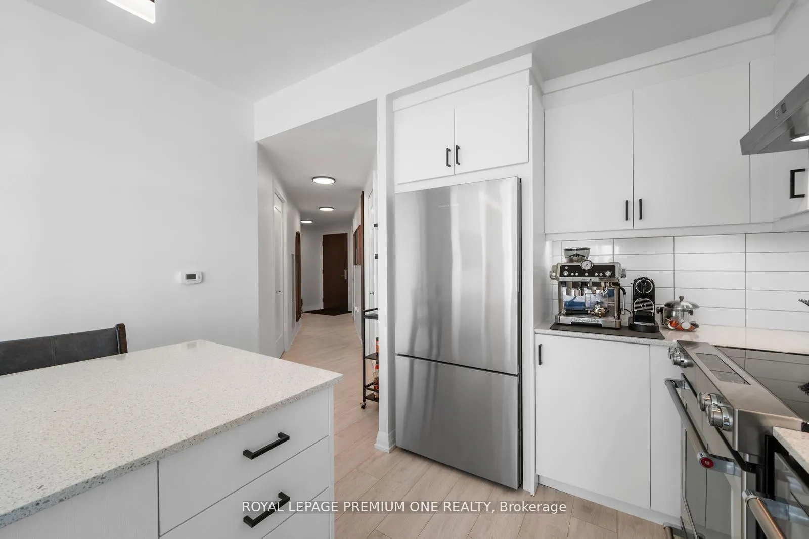 Photo 9 of Unit 1715, 9000 Jane Street, Vaughan, Concord — HOMEH
