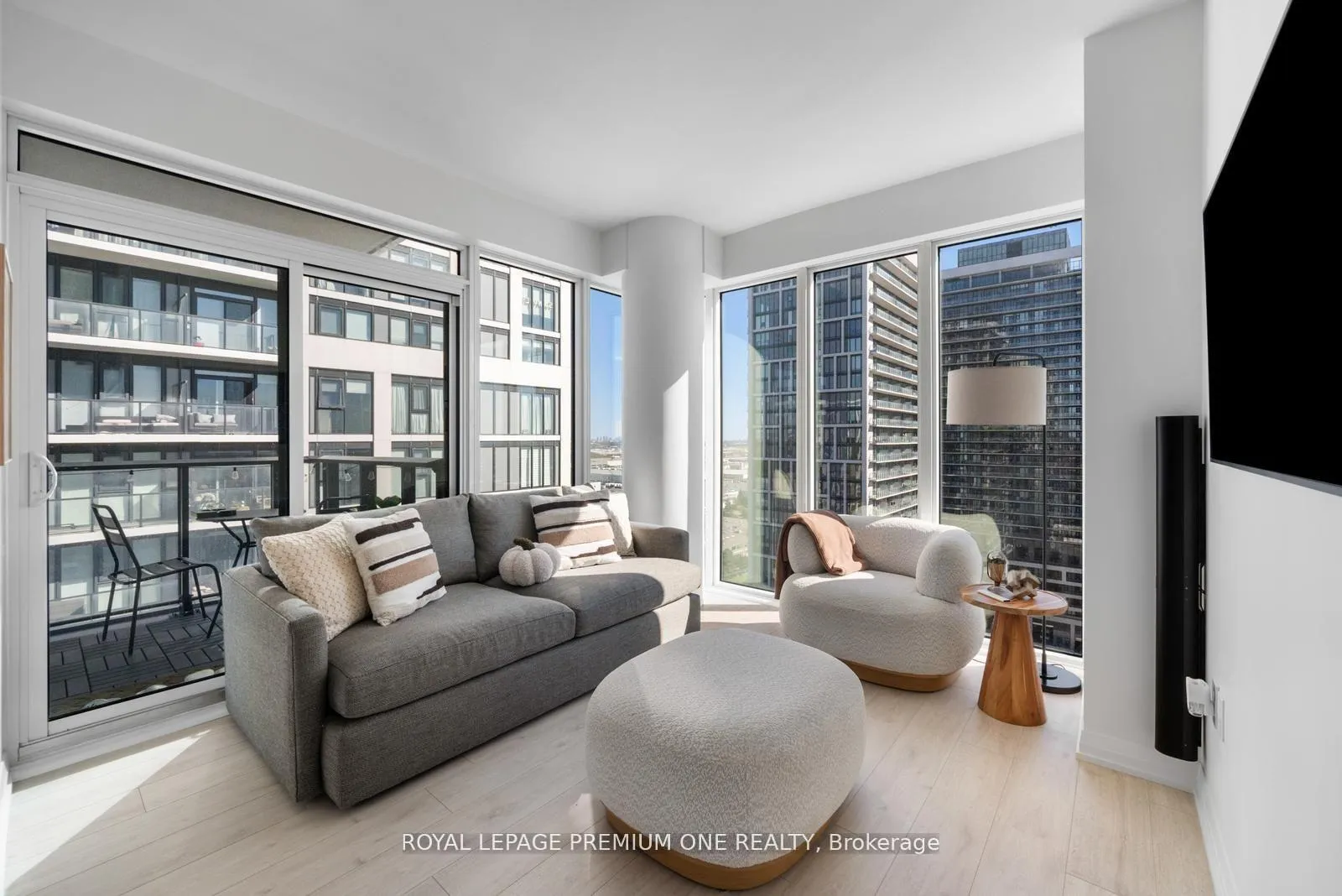 Photo 15 of Unit 1715, 9000 Jane Street, Vaughan, Concord — HOMEH