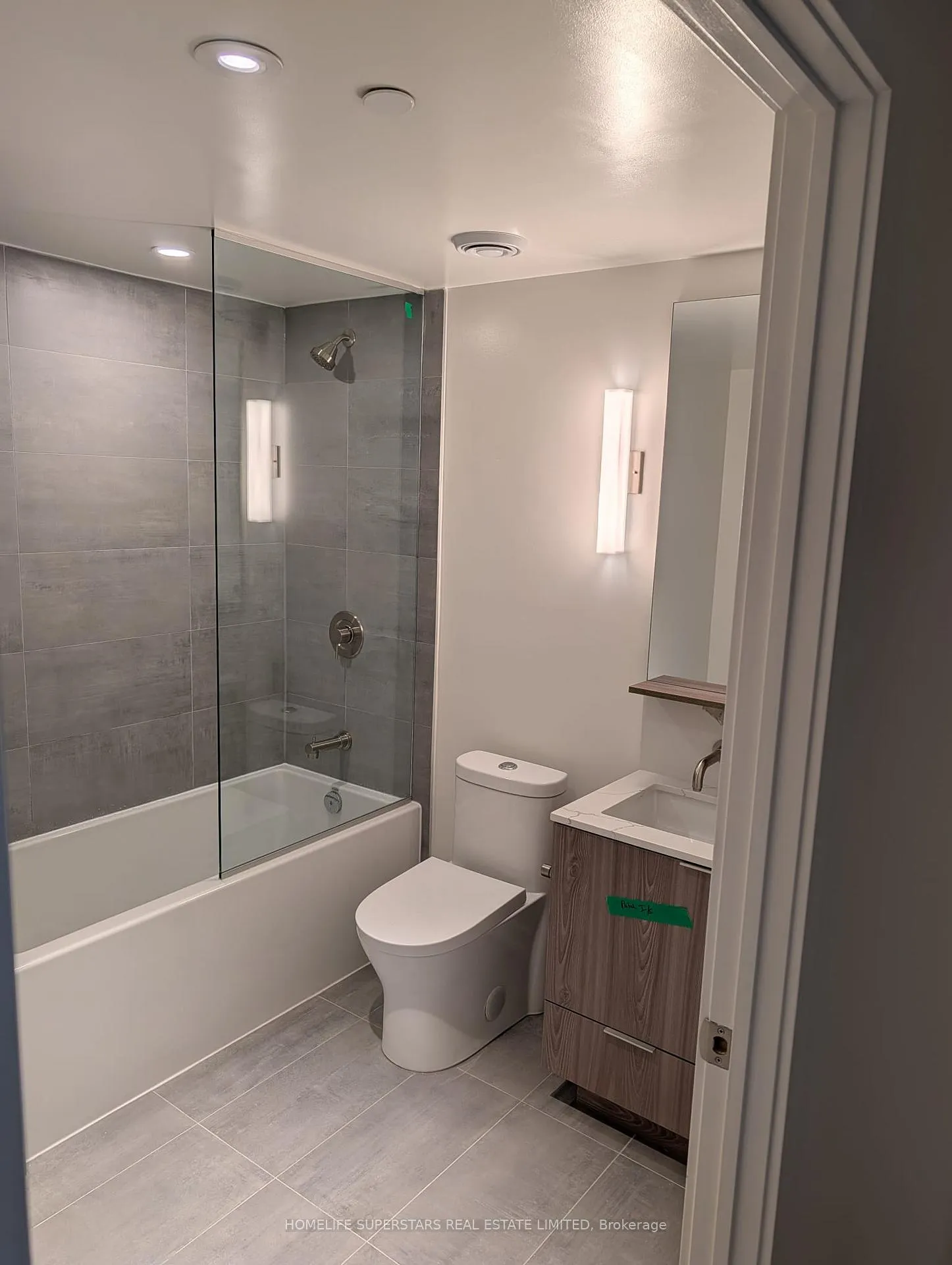 Photo 17 of Unit 301, 110 Broadway Avenue, Toronto, Mount Pleasant West — HOMEH