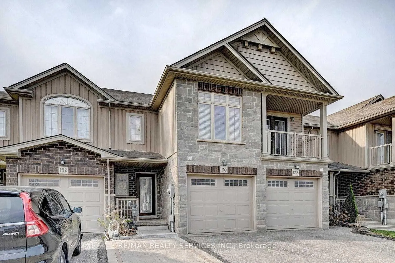 Photo 2 of 130 Rochefort Street N, Kitchener, Huron Park — HOMEH