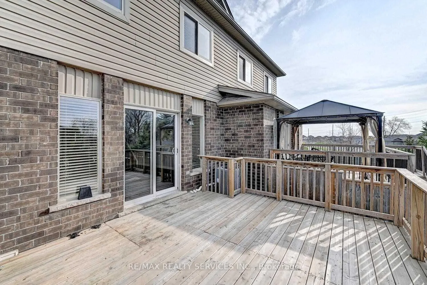 Photo 33 of 130 Rochefort Street N, Kitchener, Huron Park — HOMEH