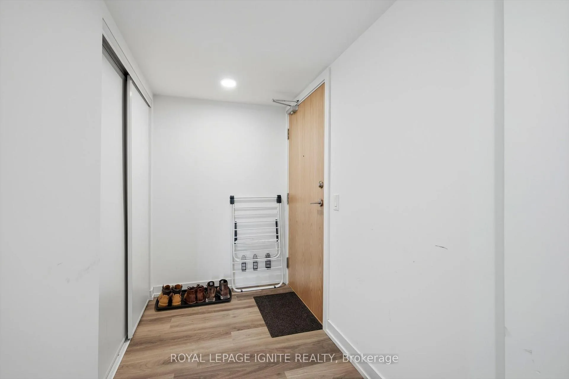 Photo 2 of Unit 1302, 1455 Celebration Drive, Pickering, Bay Ridges — HOMEH