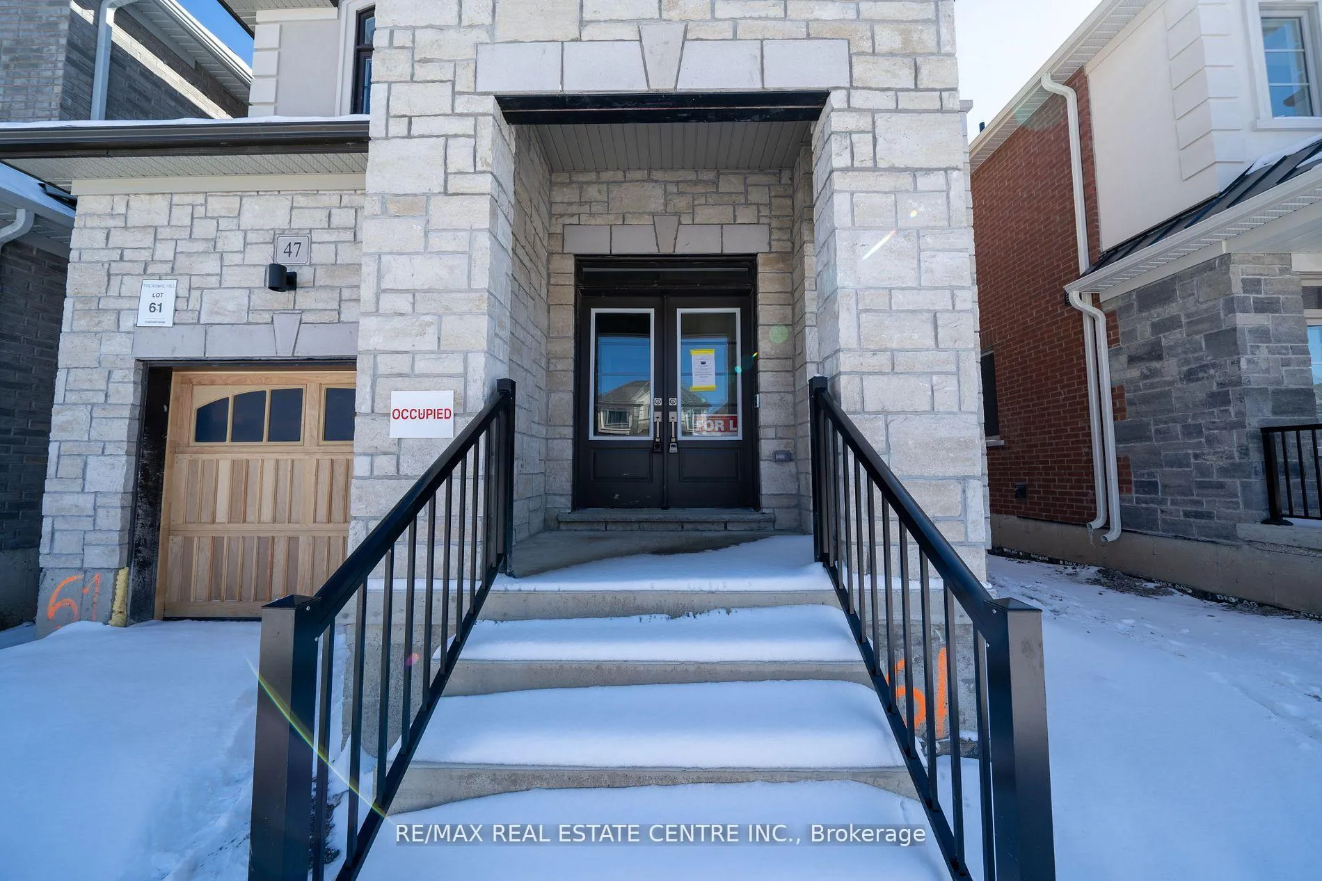 Photo 2 of 47 Northrop Avenue, Clarington, Newcastle — HOMEH