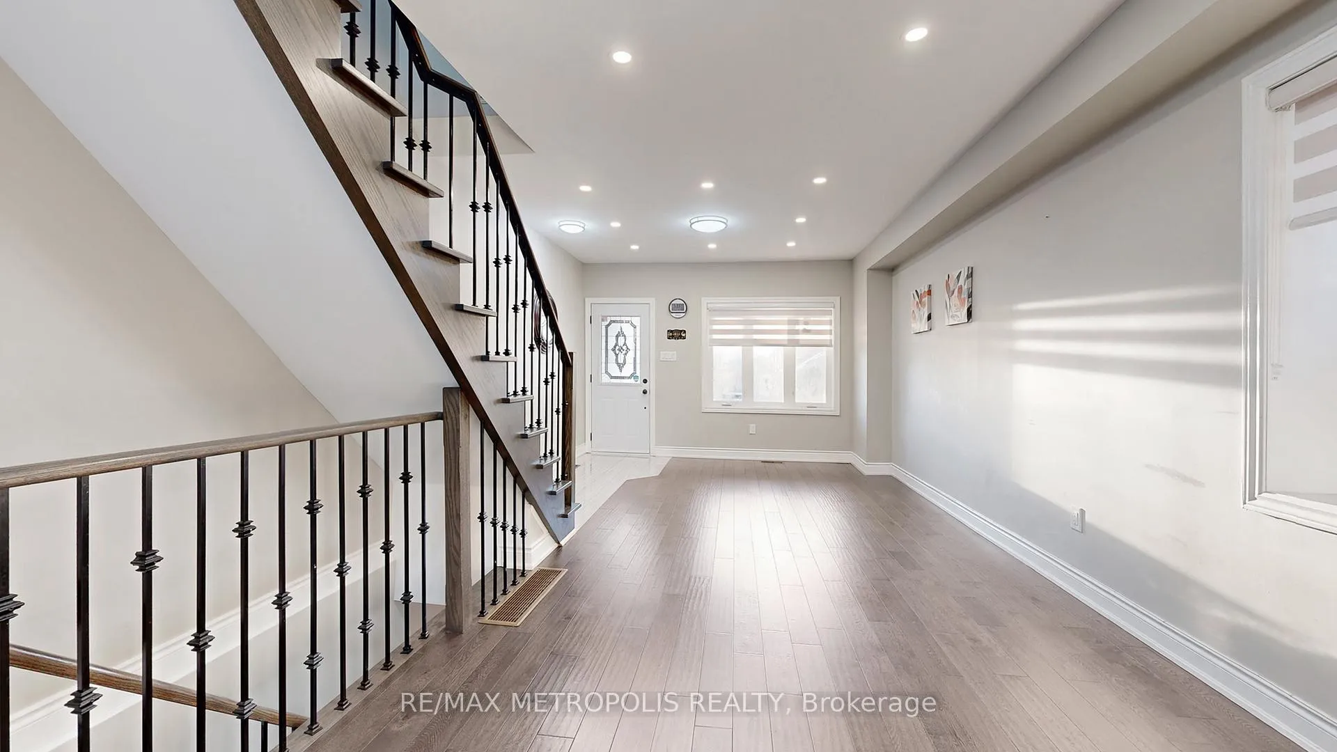 Photo 6 of 461 Warden Avenue, Scarborough, Oakridge — HOMEH