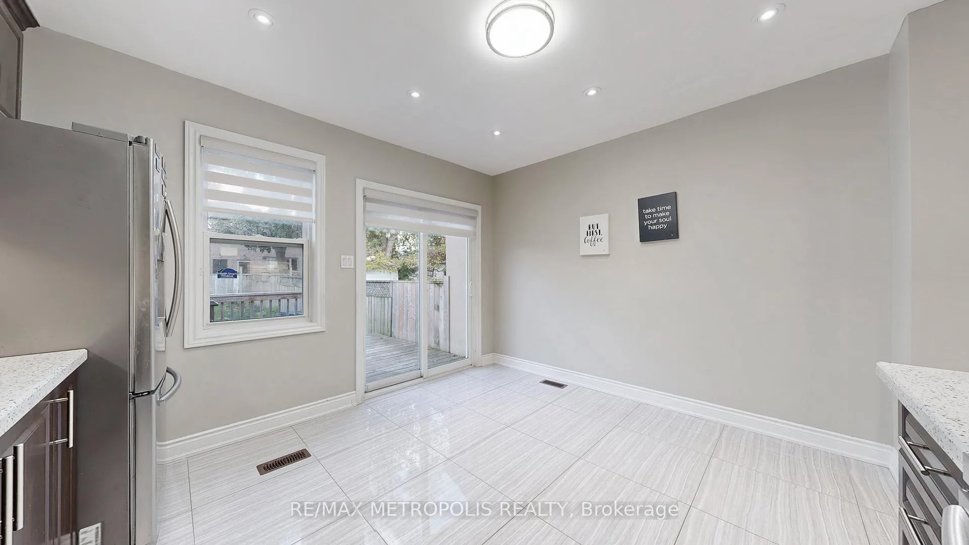 Photo 15 of 461 Warden Avenue, Scarborough, Oakridge — HOMEH