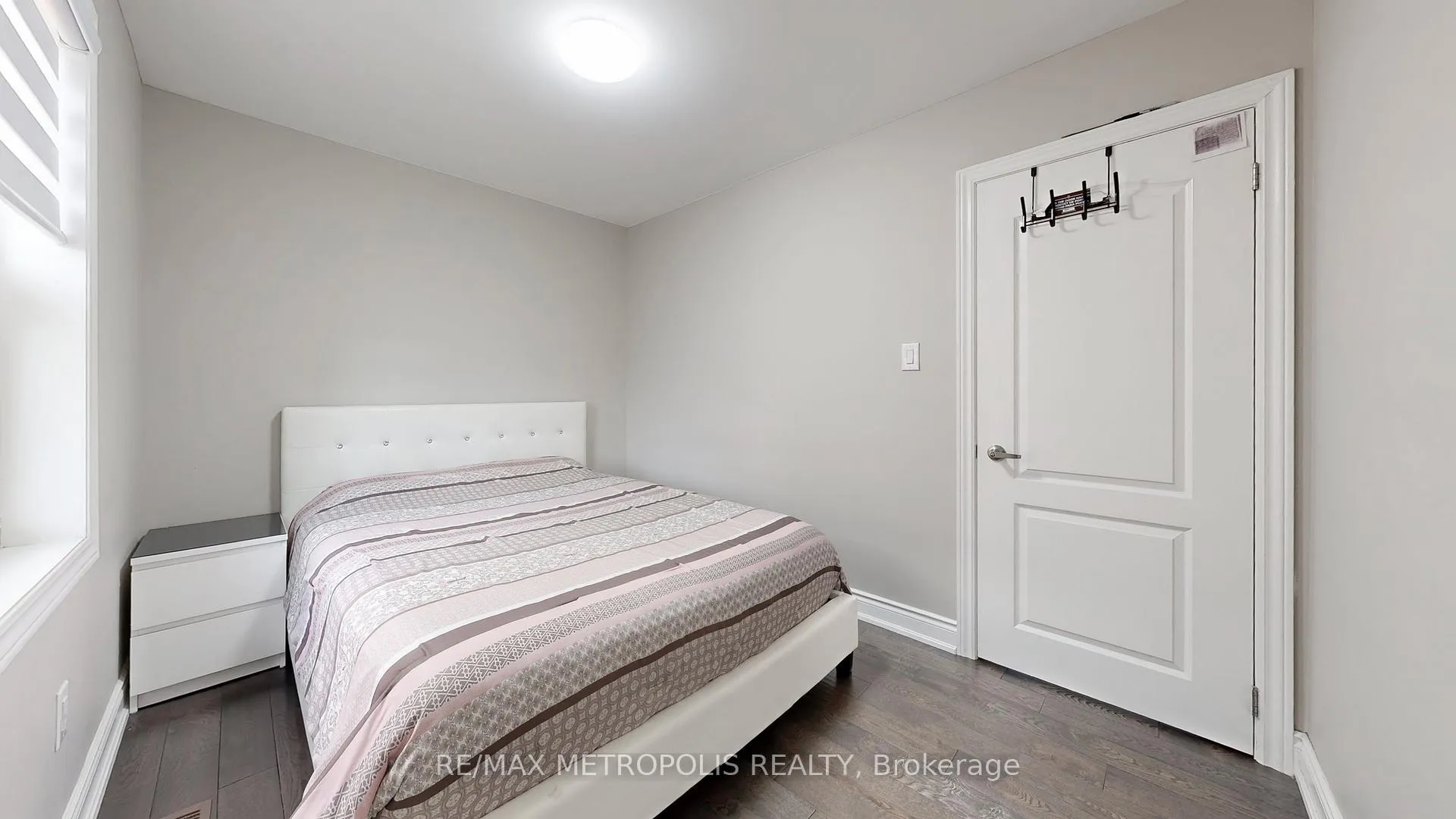 Photo 24 of 461 Warden Avenue, Scarborough, Oakridge — HOMEH