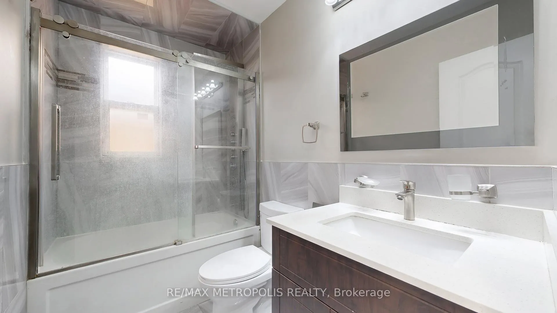Photo 25 of 461 Warden Avenue, Scarborough, Oakridge — HOMEH