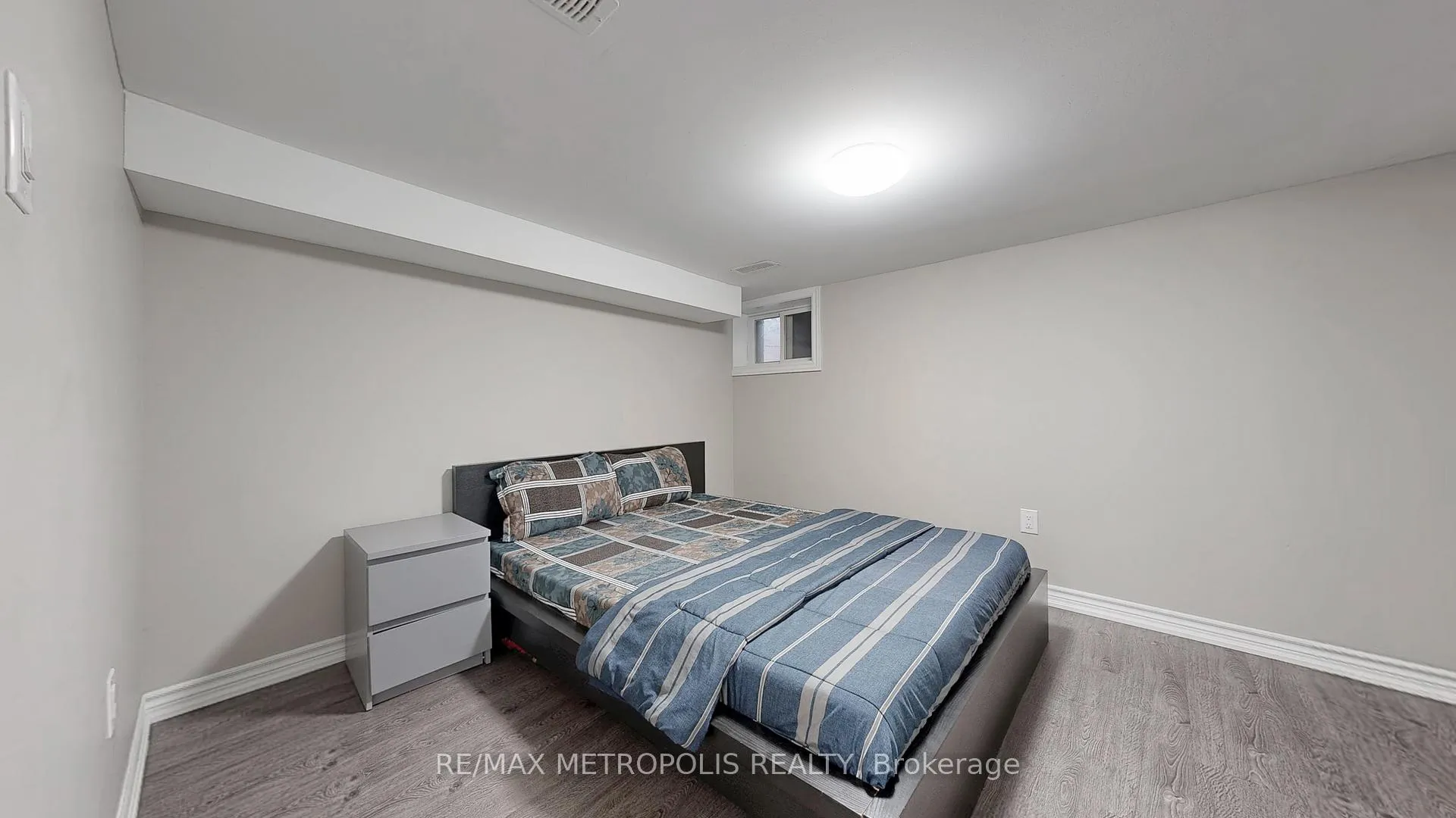 Photo 31 of 461 Warden Avenue, Scarborough, Oakridge — HOMEH