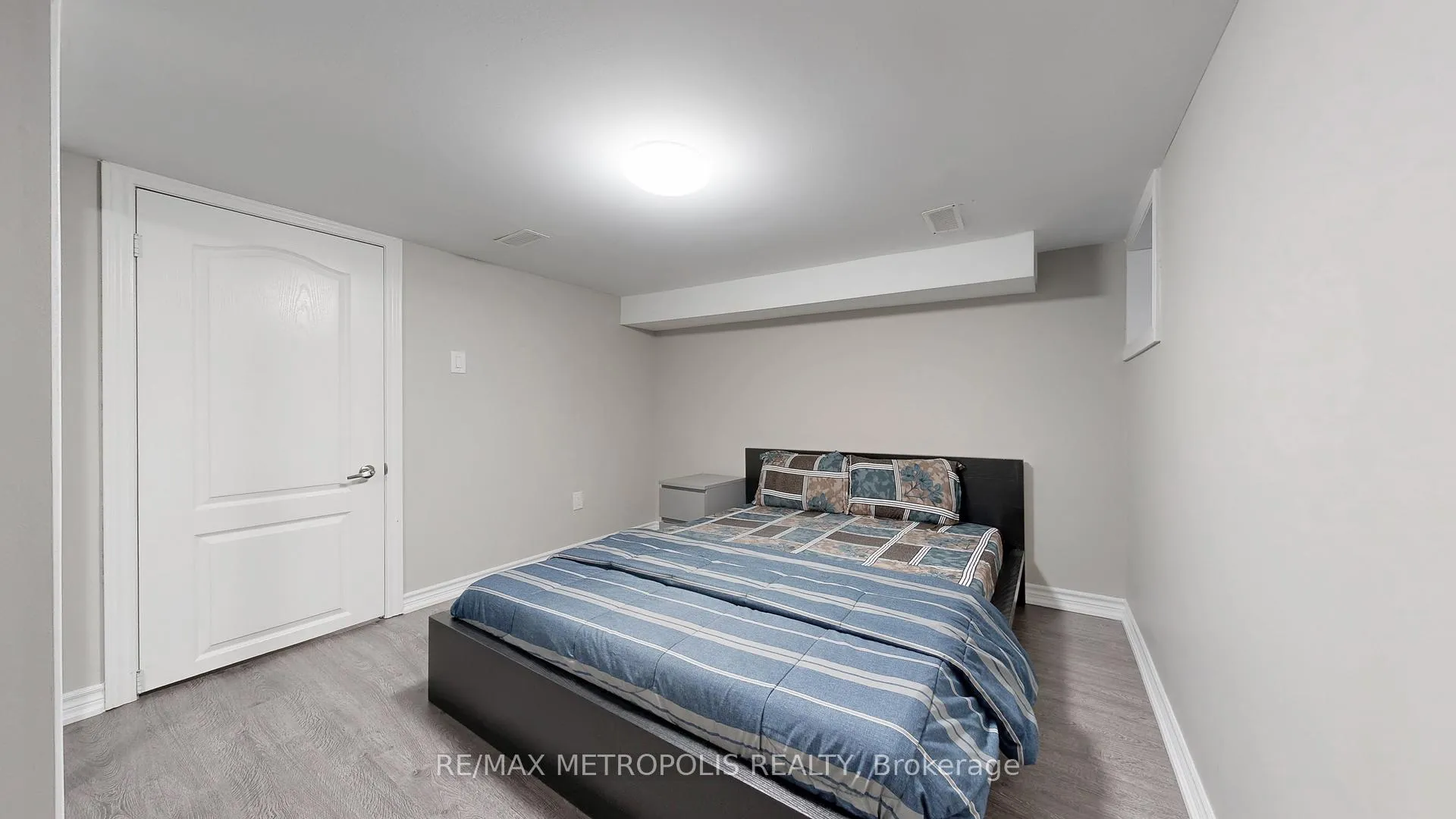 Photo 33 of 461 Warden Avenue, Scarborough, Oakridge — HOMEH