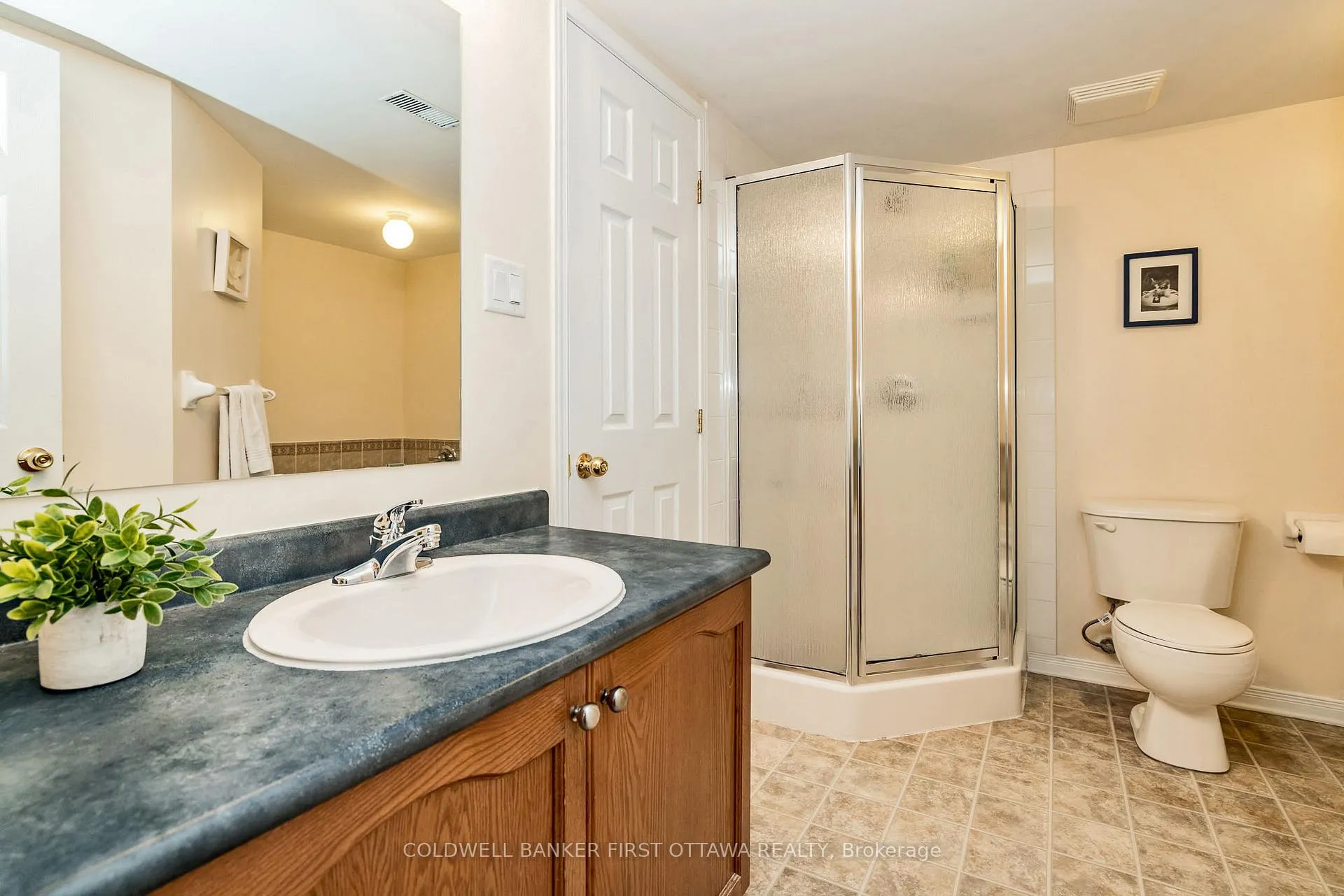 Photo 16 of 389 Wiffen Private, Ottawa, Westcliffe Estates — HOMEH