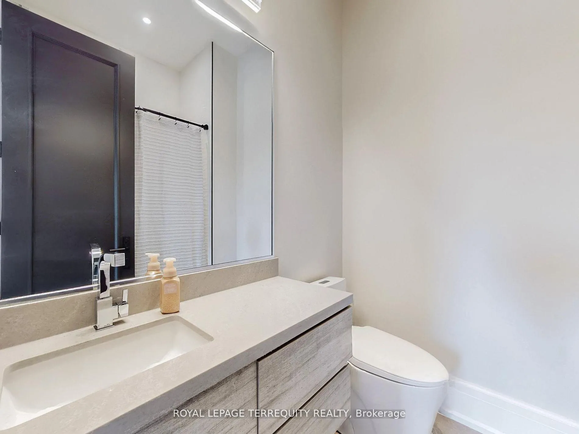 Photo 33 of 1408 Rougemount Drive, Pickering, Rougemount — HOMEH