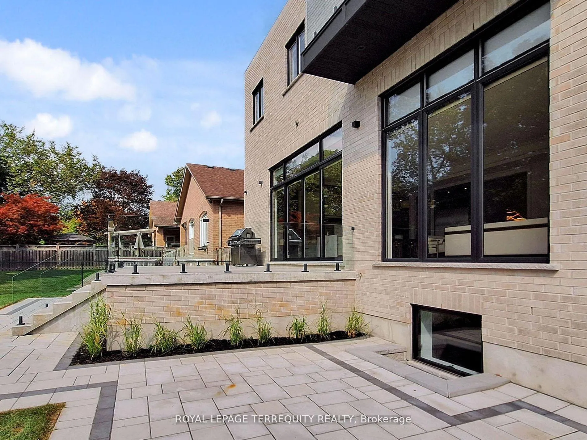 Photo 43 of 1408 Rougemount Drive, Pickering, Rougemount — HOMEH
