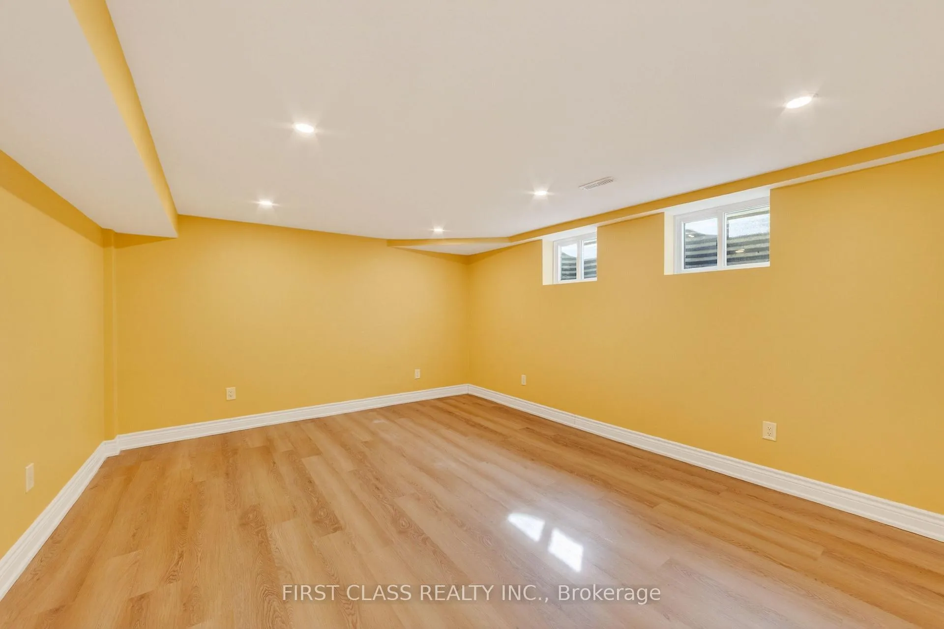 Photo 39 of 59 Normandale Road, Markham, Unionville — HOMEH