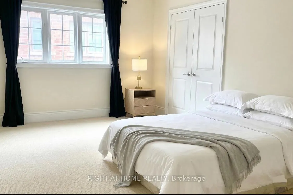 Photo 15 of 34 Possession Crescent, Brampton, Toronto Gore Rural Estate — HOMEH